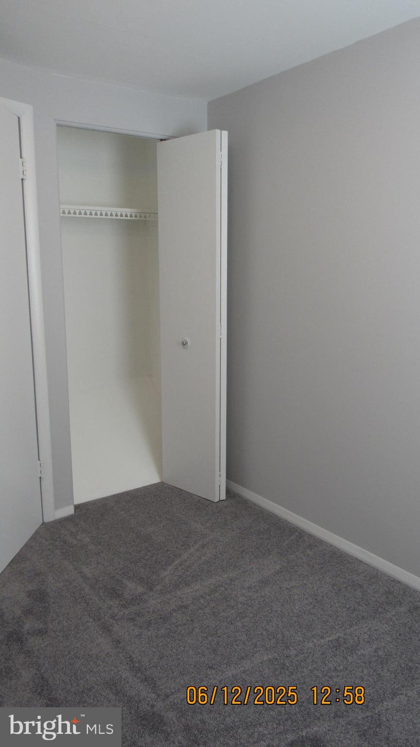 FOX RIDGE MANOR - Residential