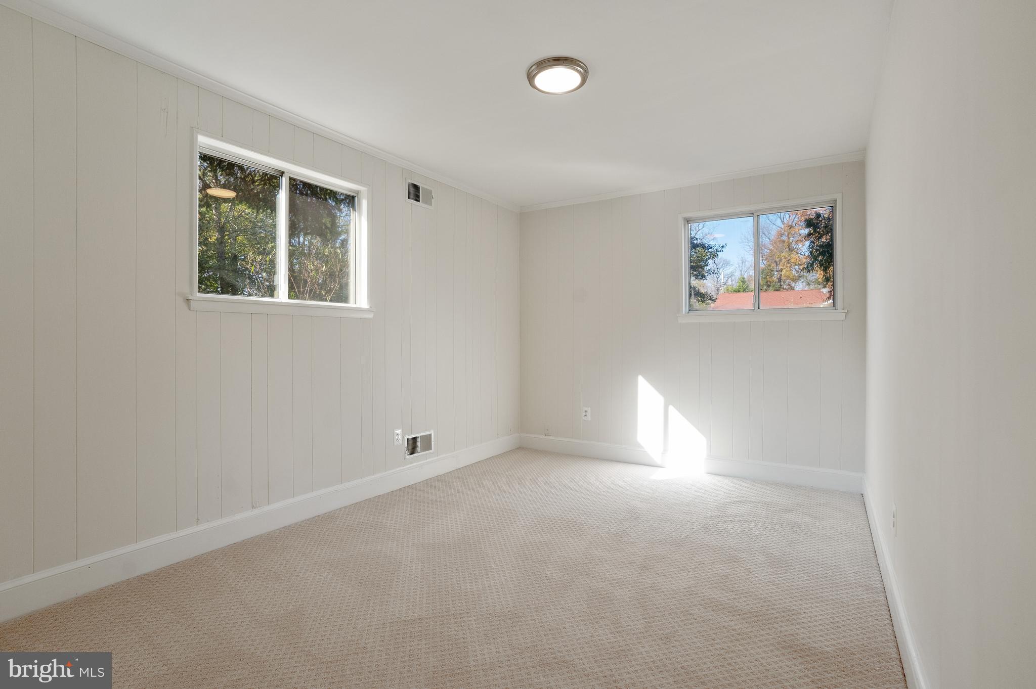 NORTH SPRINGFIELD - Residential