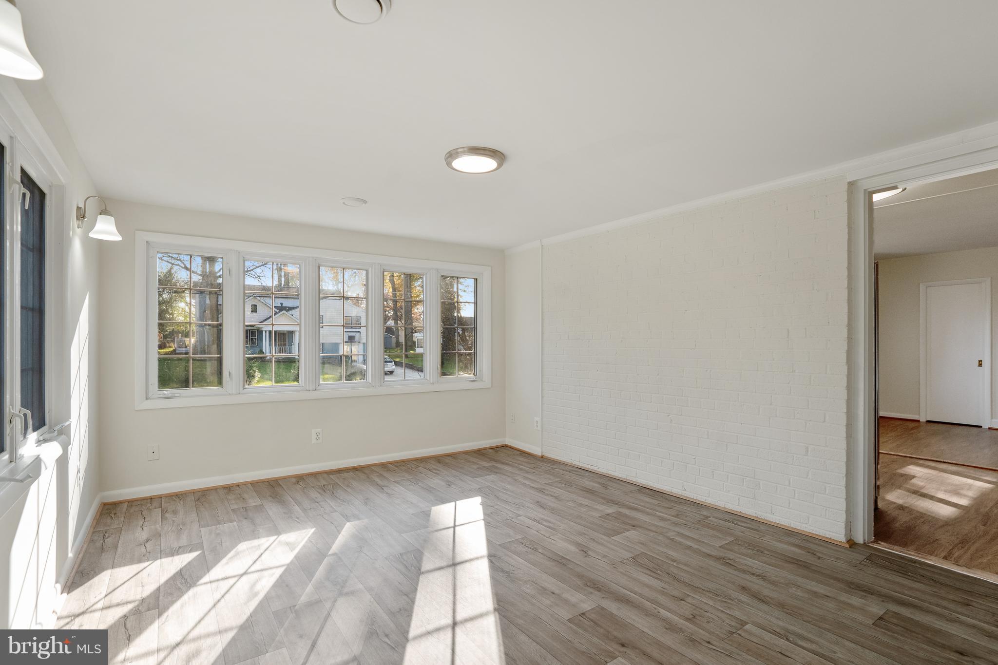 NORTH SPRINGFIELD - Residential