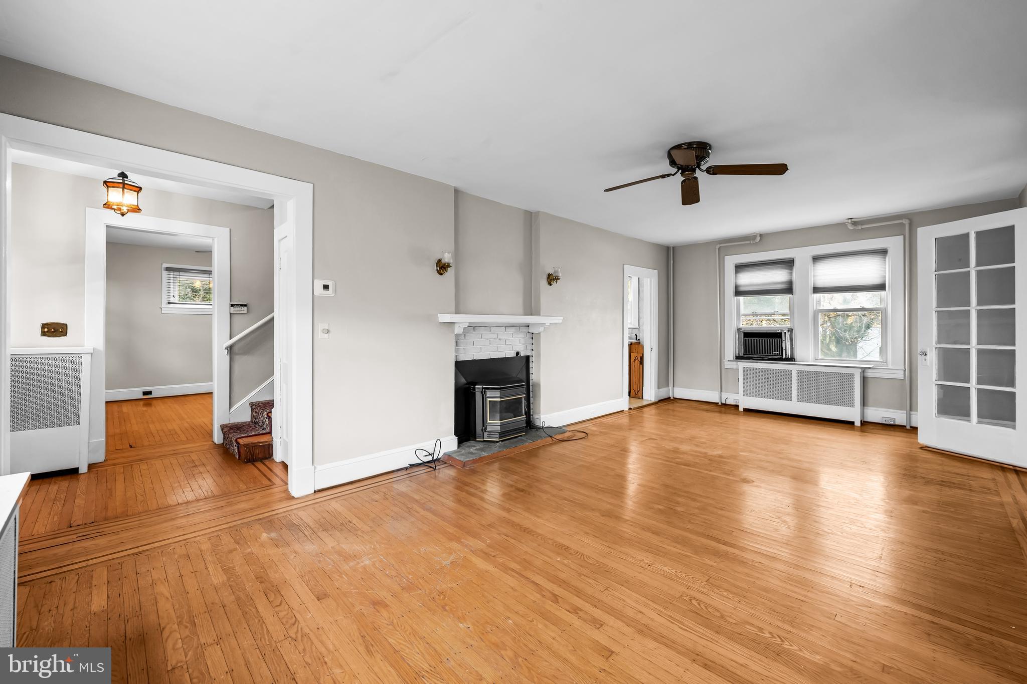 100 CLARENDON AVENUE