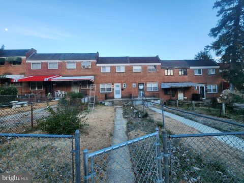 Photo of 2538 Loyola Northway, BALTIMORE, MD 21215 (MLS # MDBA2195400)