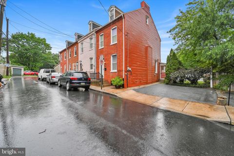 Photo of 615 W Marion Street, LANCASTER, PA 17603 (MLS # PALA2070714)