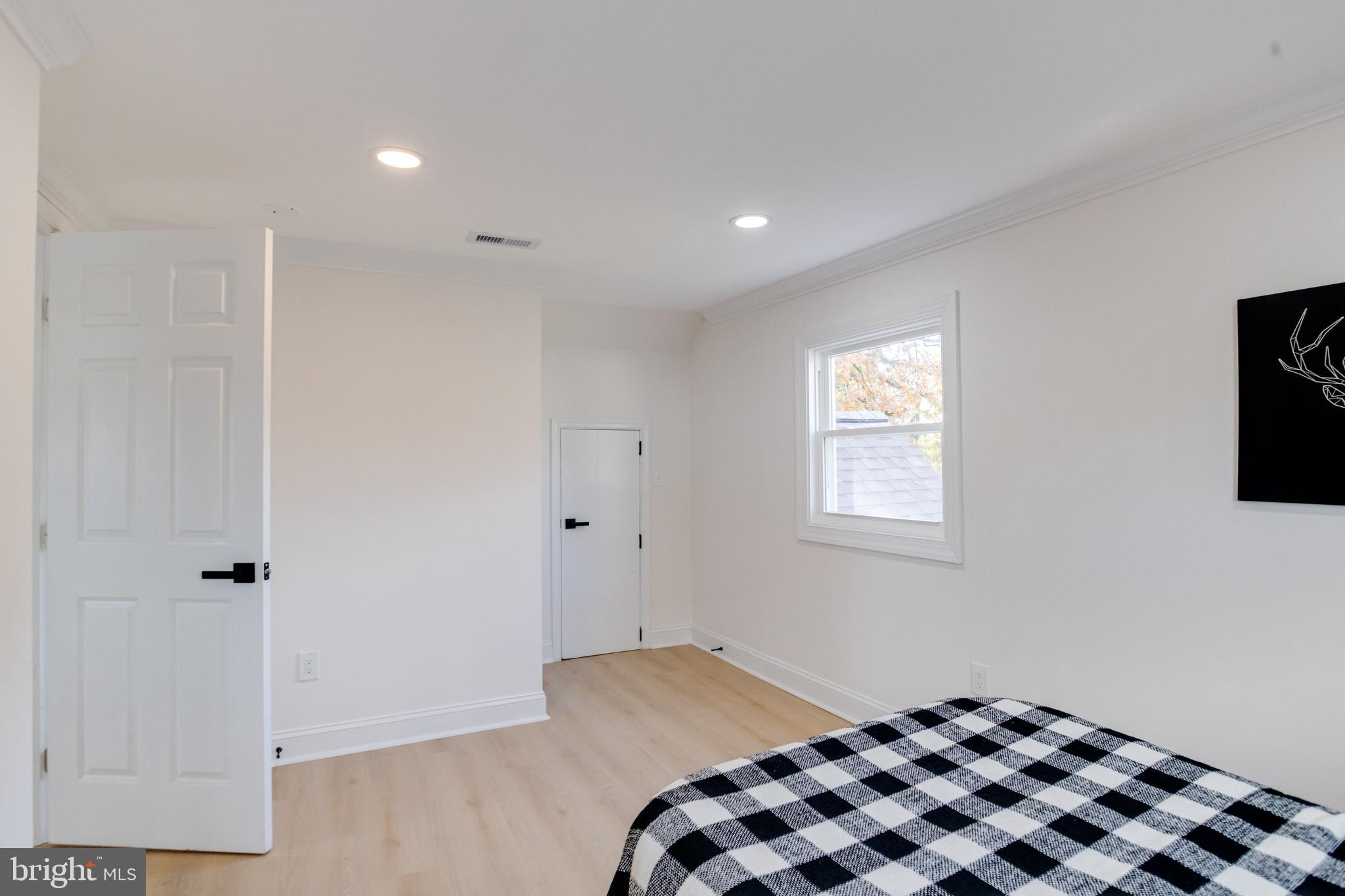 HAMILTON - Residential