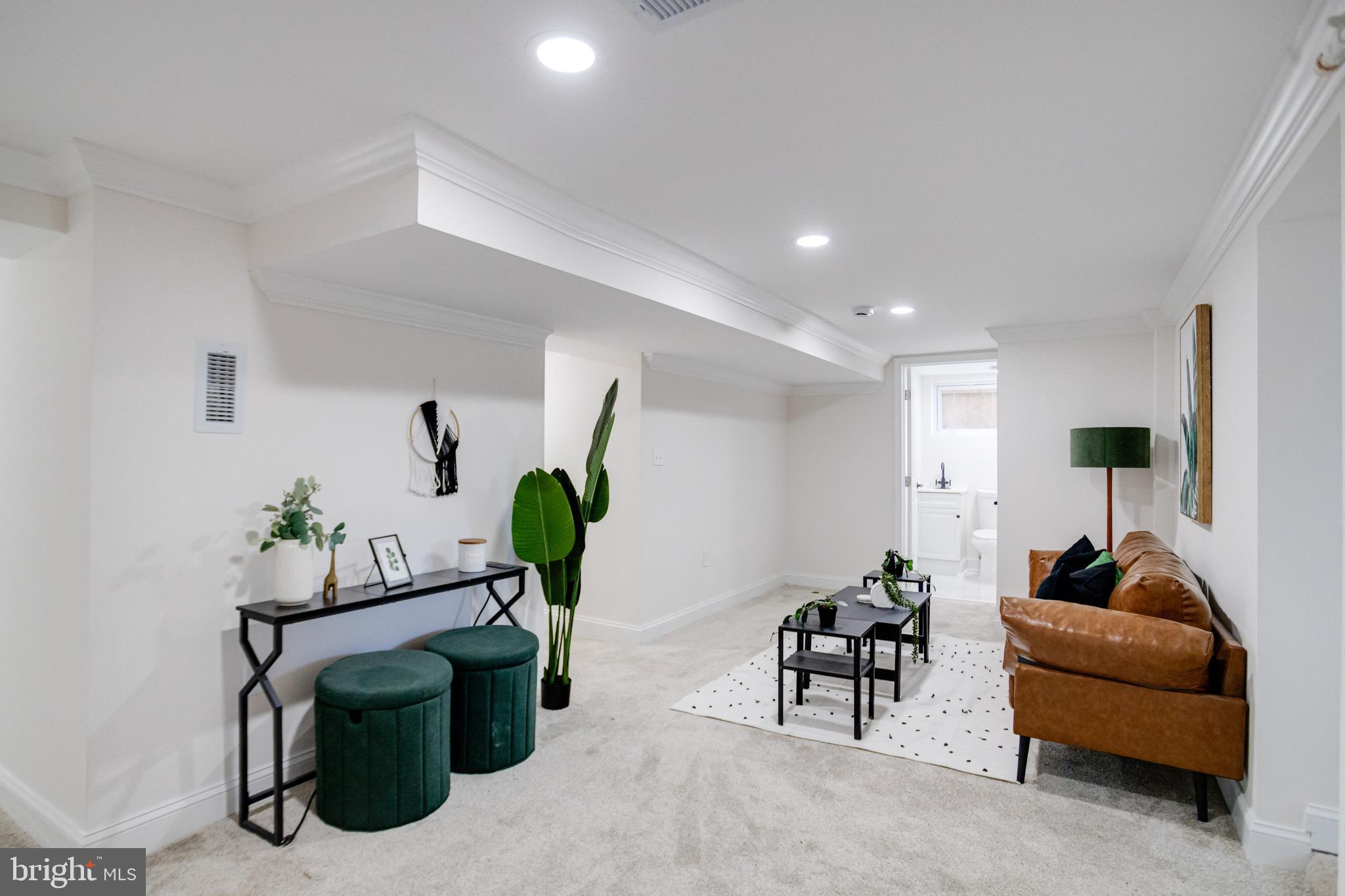 HAMILTON - Residential