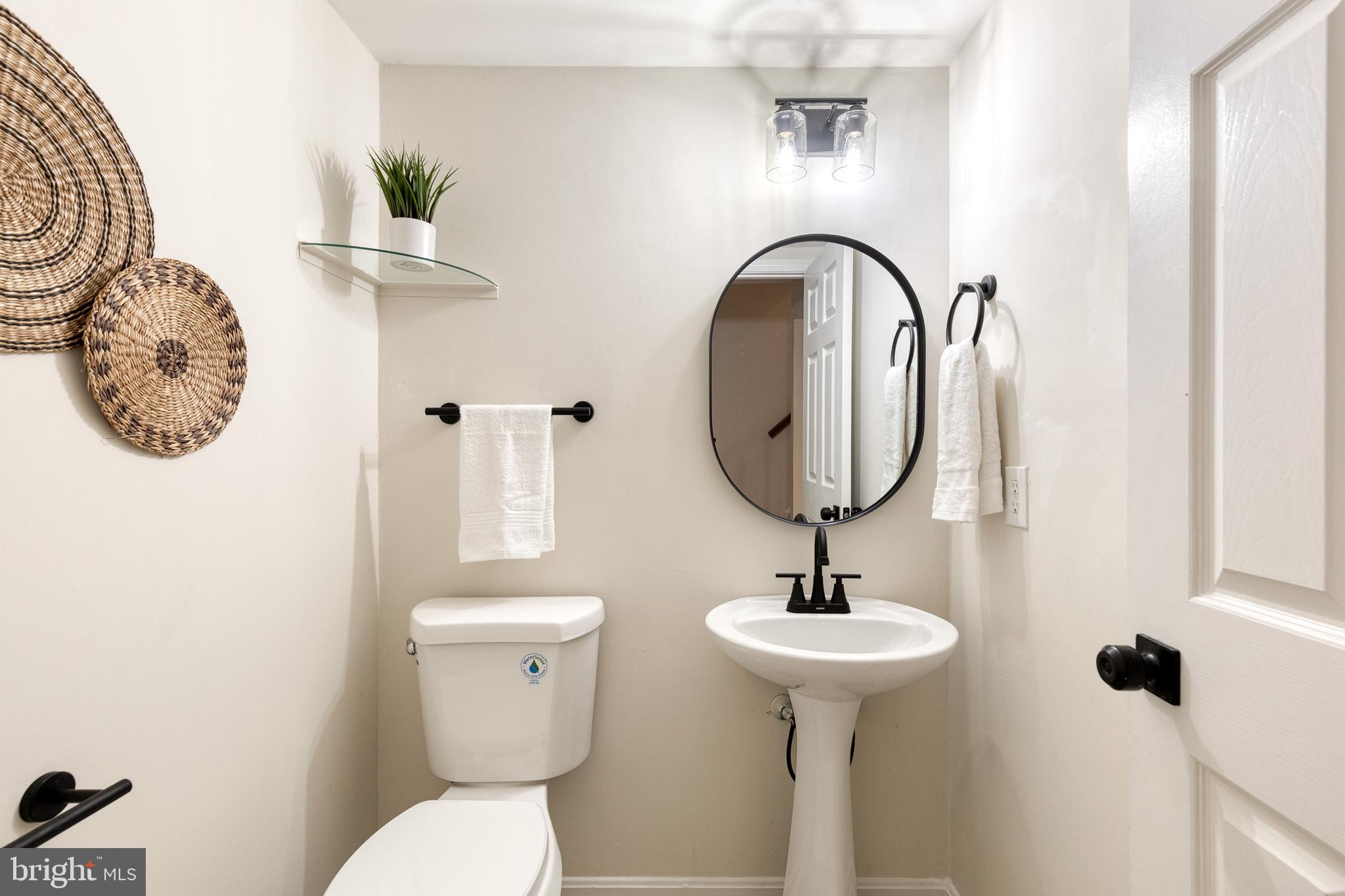 RIVERCHASE - Residential