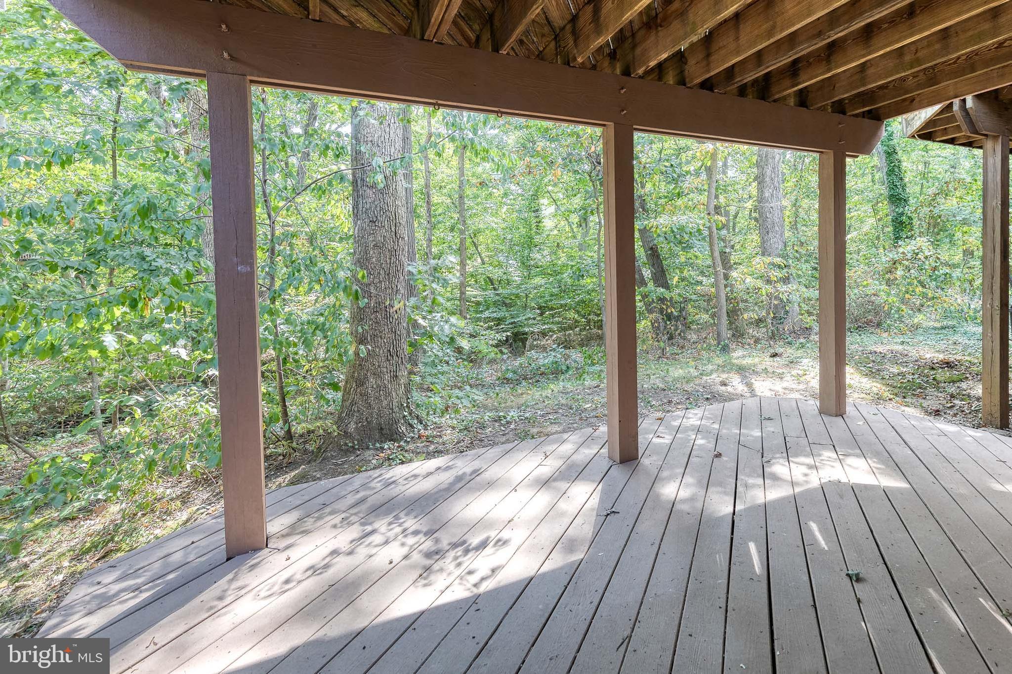 RIVERCHASE - Residential