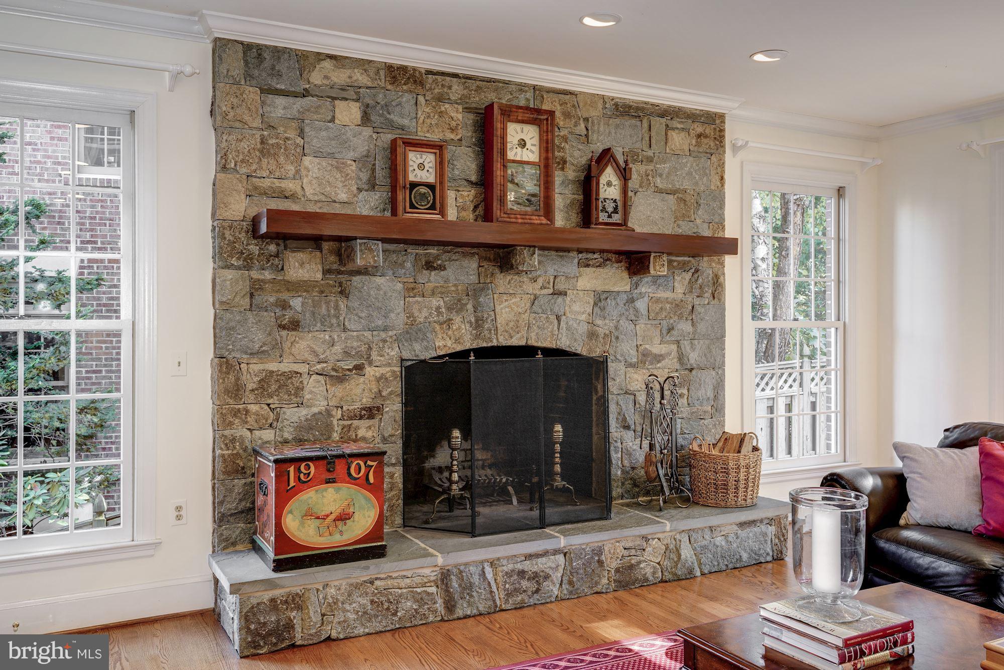 SPRING VALLEY - Residential