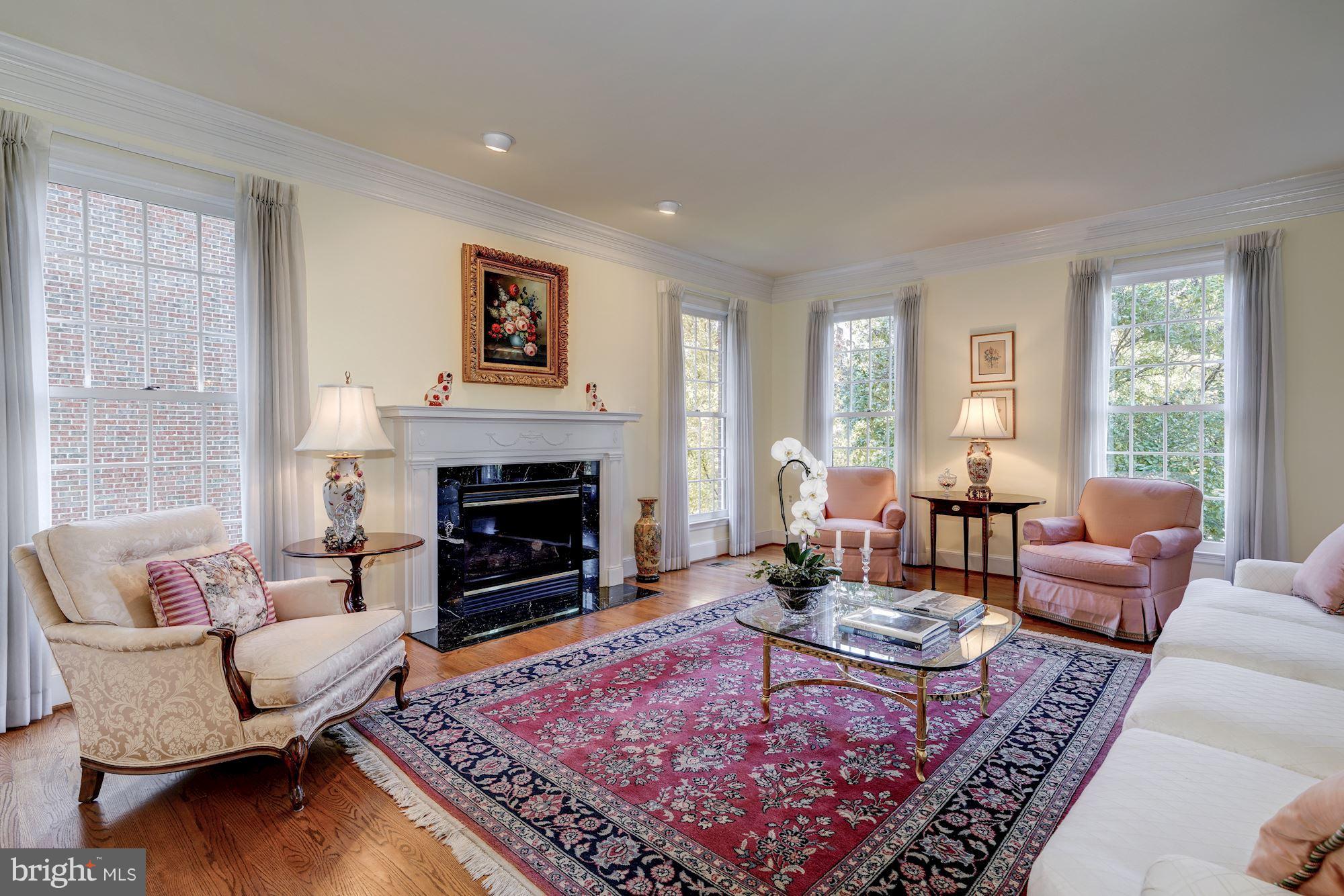 SPRING VALLEY - Residential