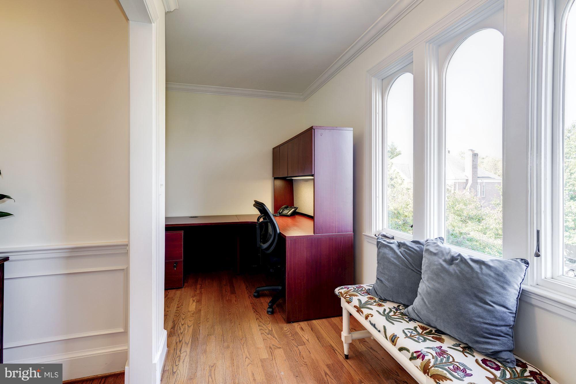 SPRING VALLEY - Residential