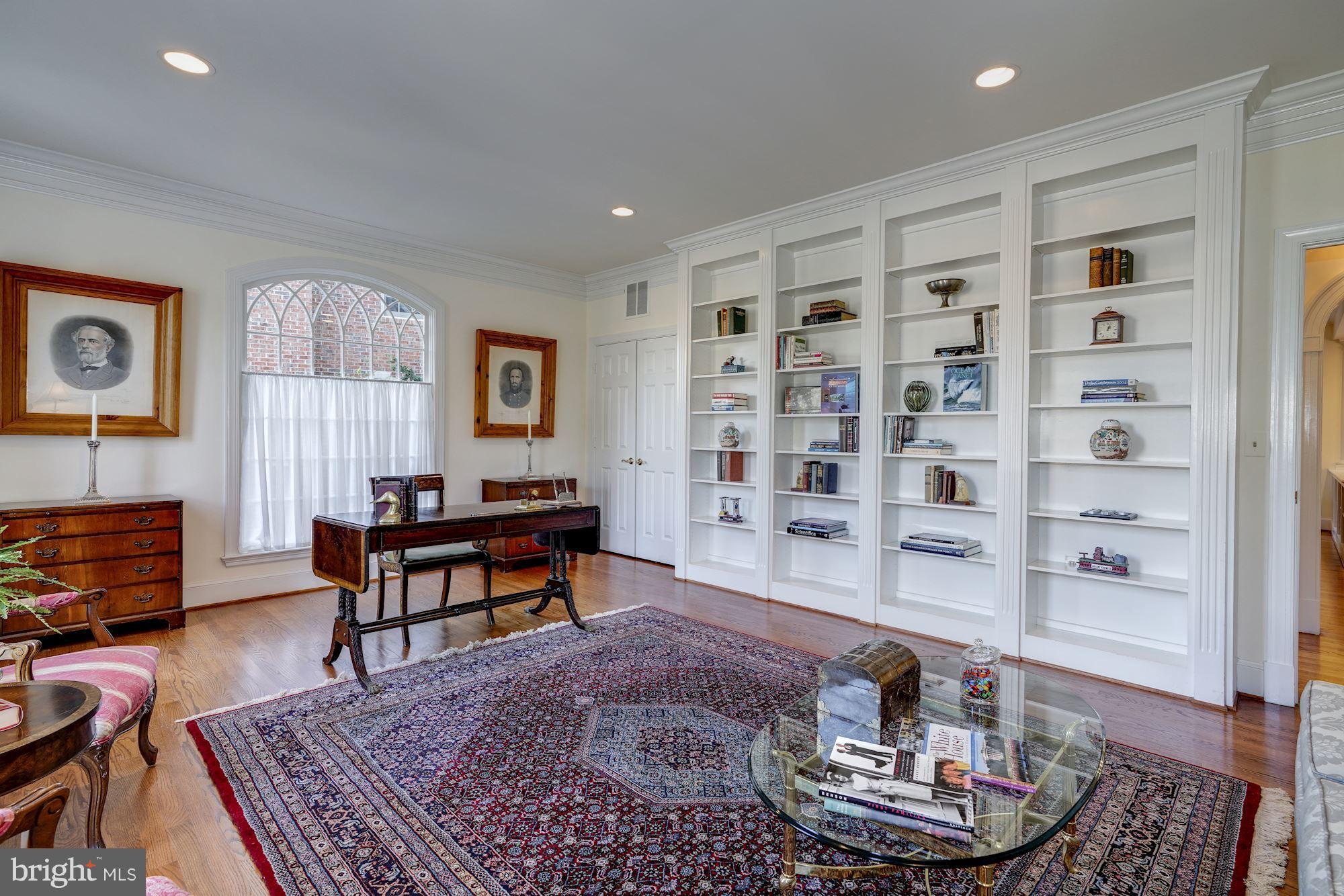 SPRING VALLEY - Residential