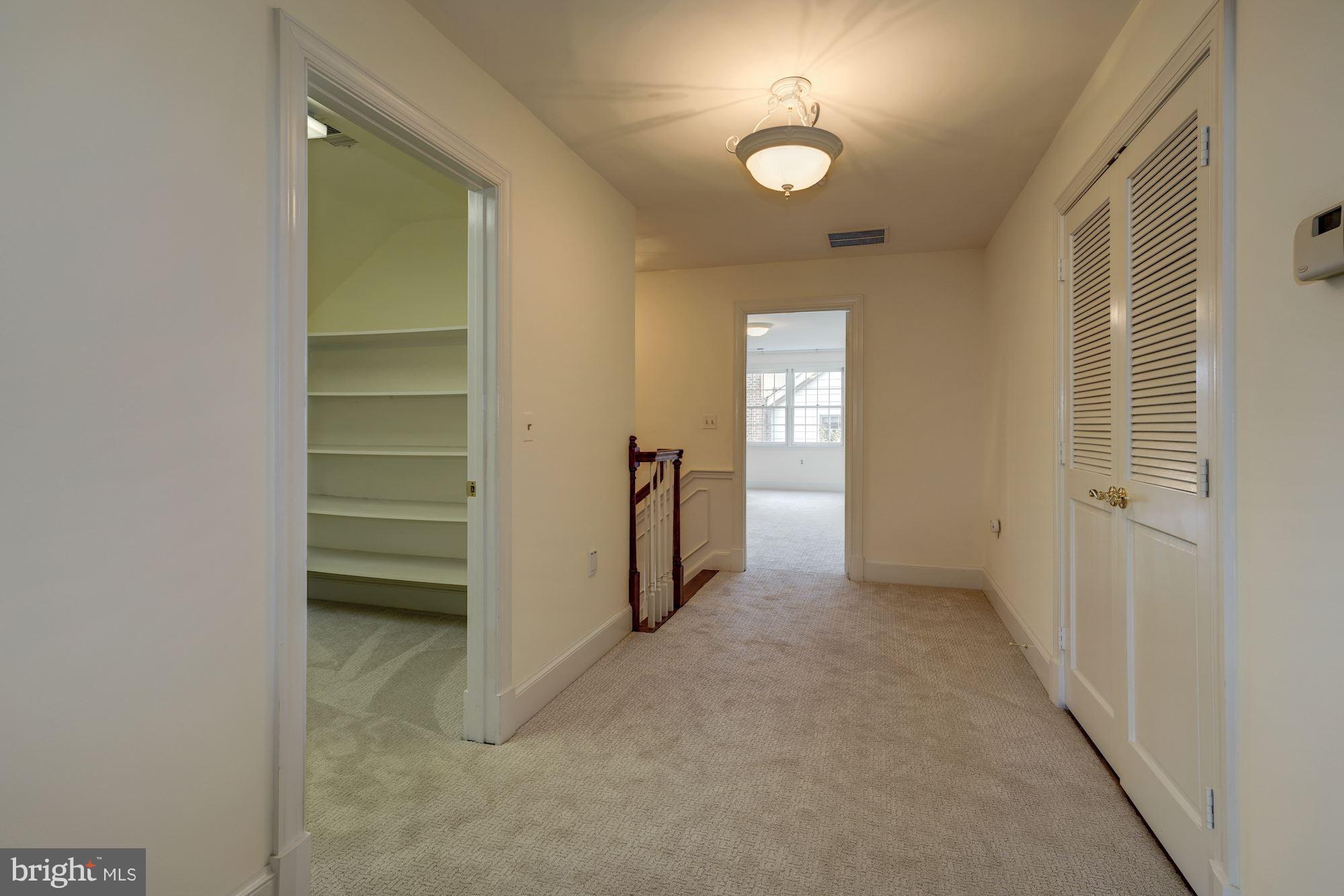 SPRING VALLEY - Residential