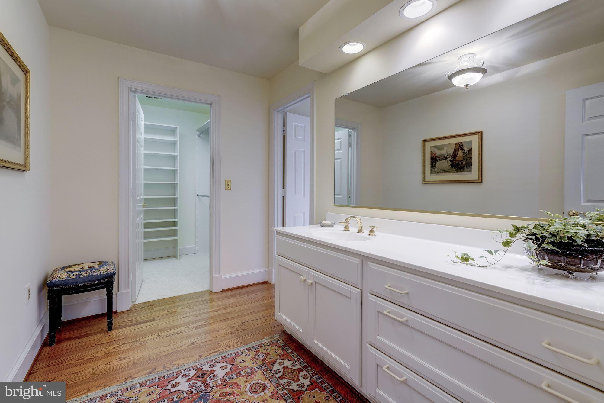 SPRING VALLEY - Residential