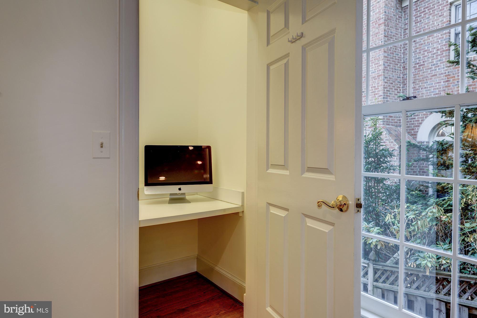 SPRING VALLEY - Residential