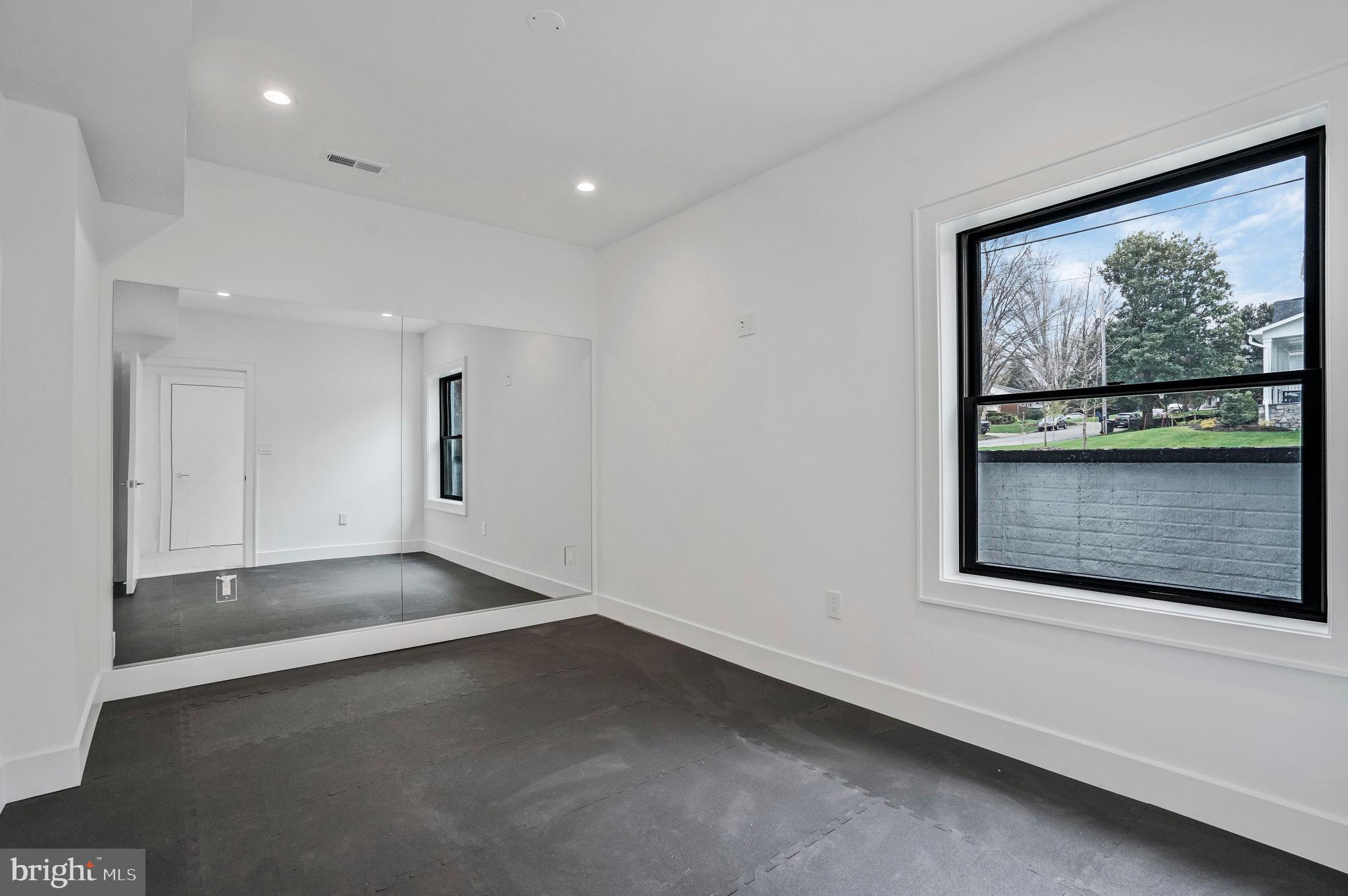 POTOMAC HILLS - Residential