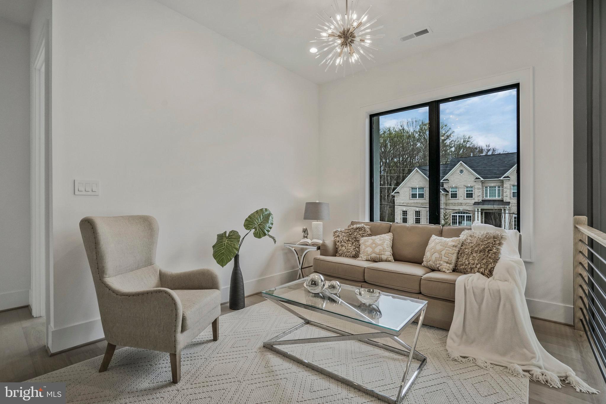 POTOMAC HILLS - Residential