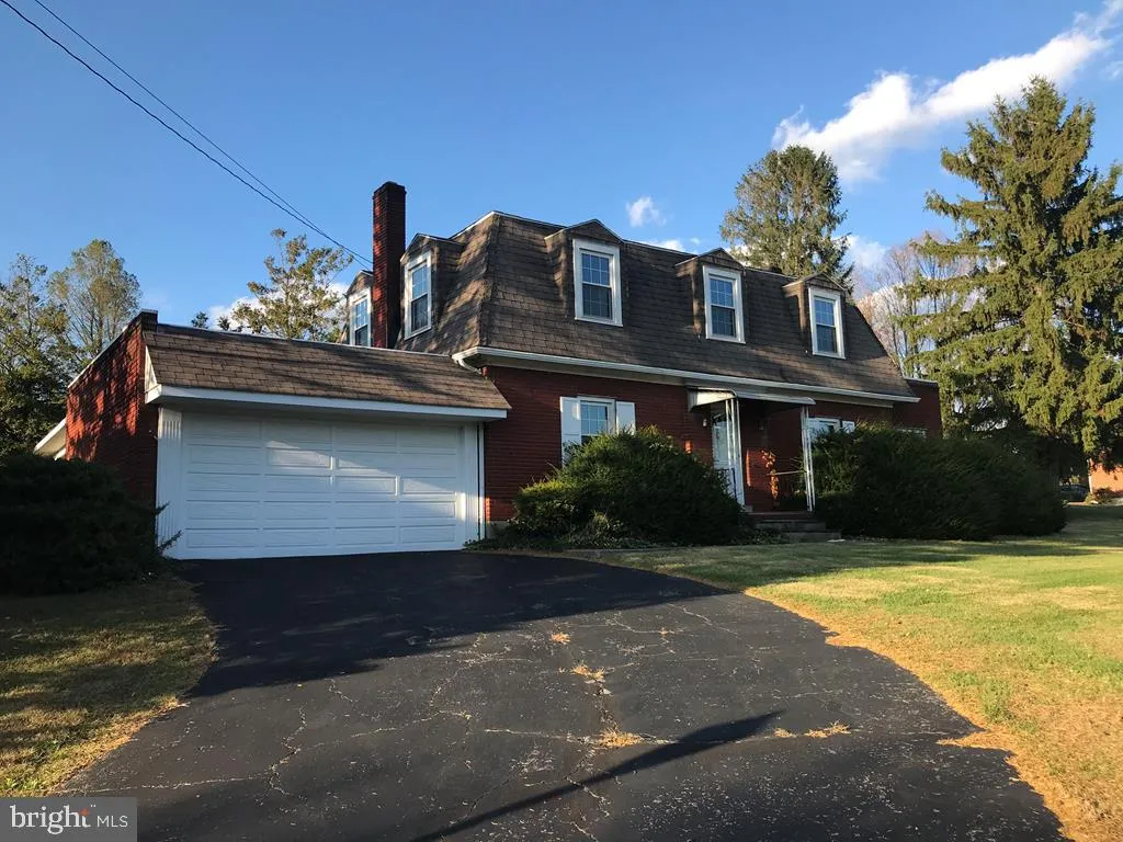 68 N 7th Street, Mifflintown, PA 17059