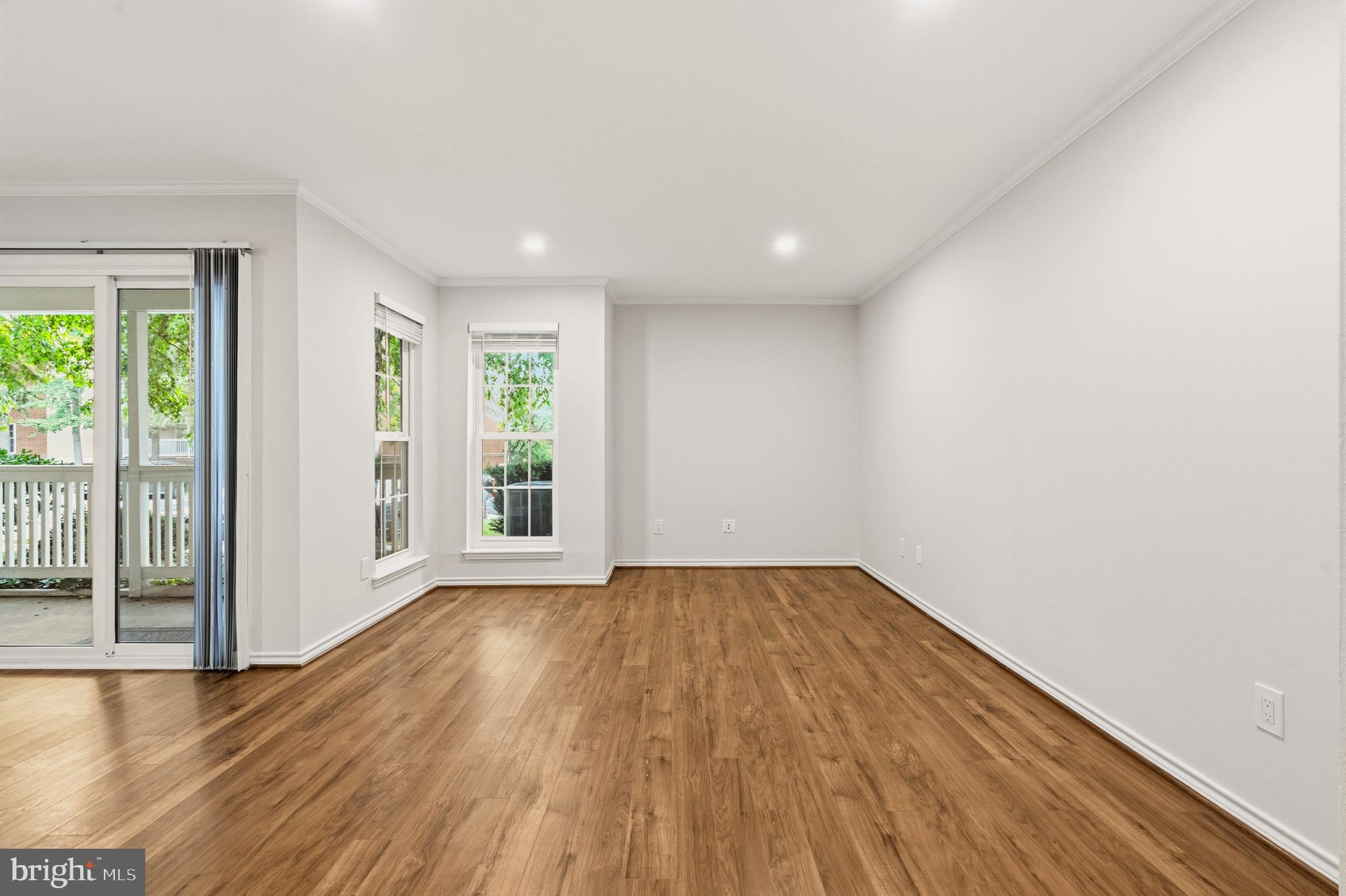 1521 LINCOLN WAY 104A