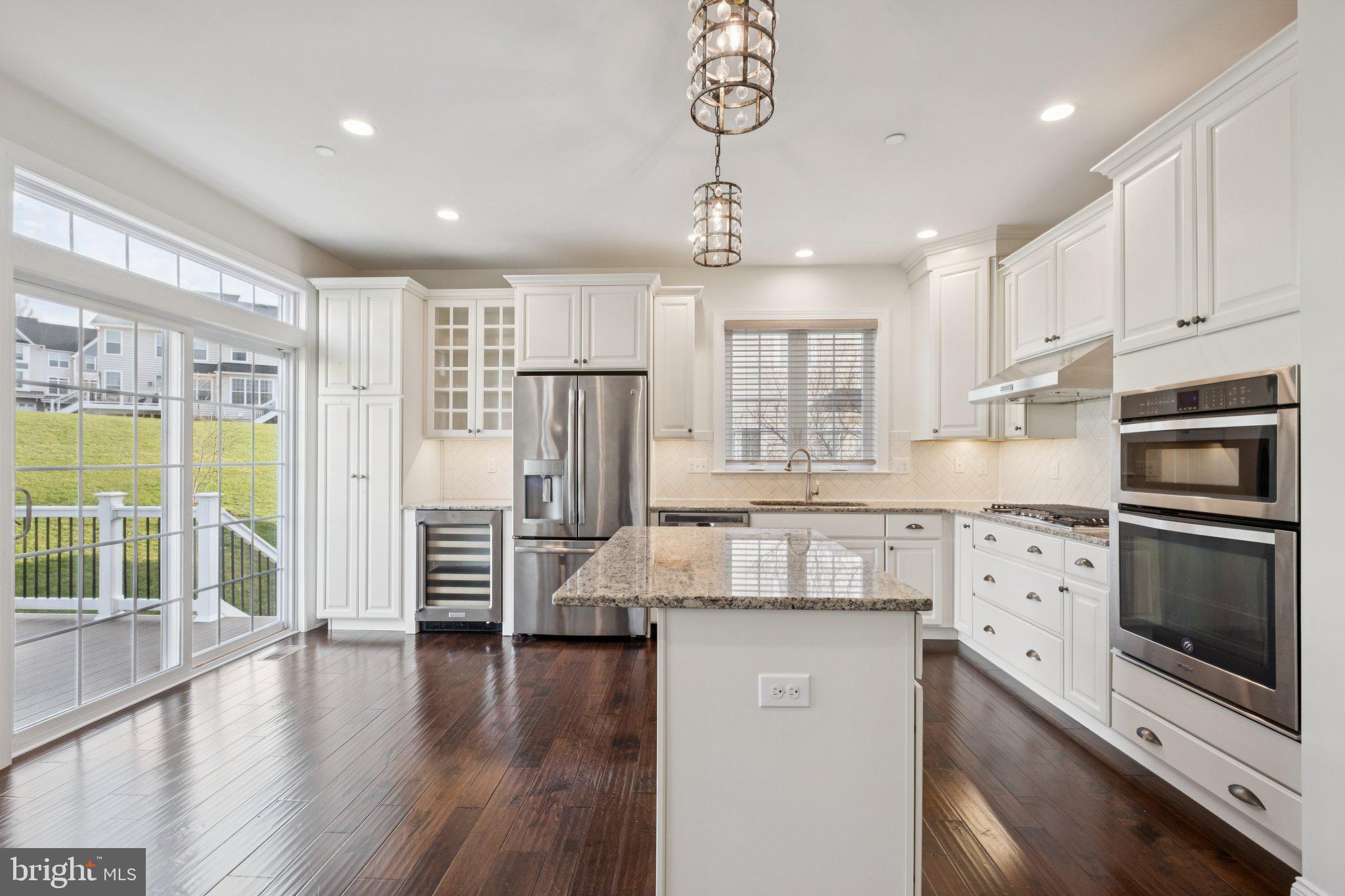 OAKS AT LAFAYETTE HILL - Residential