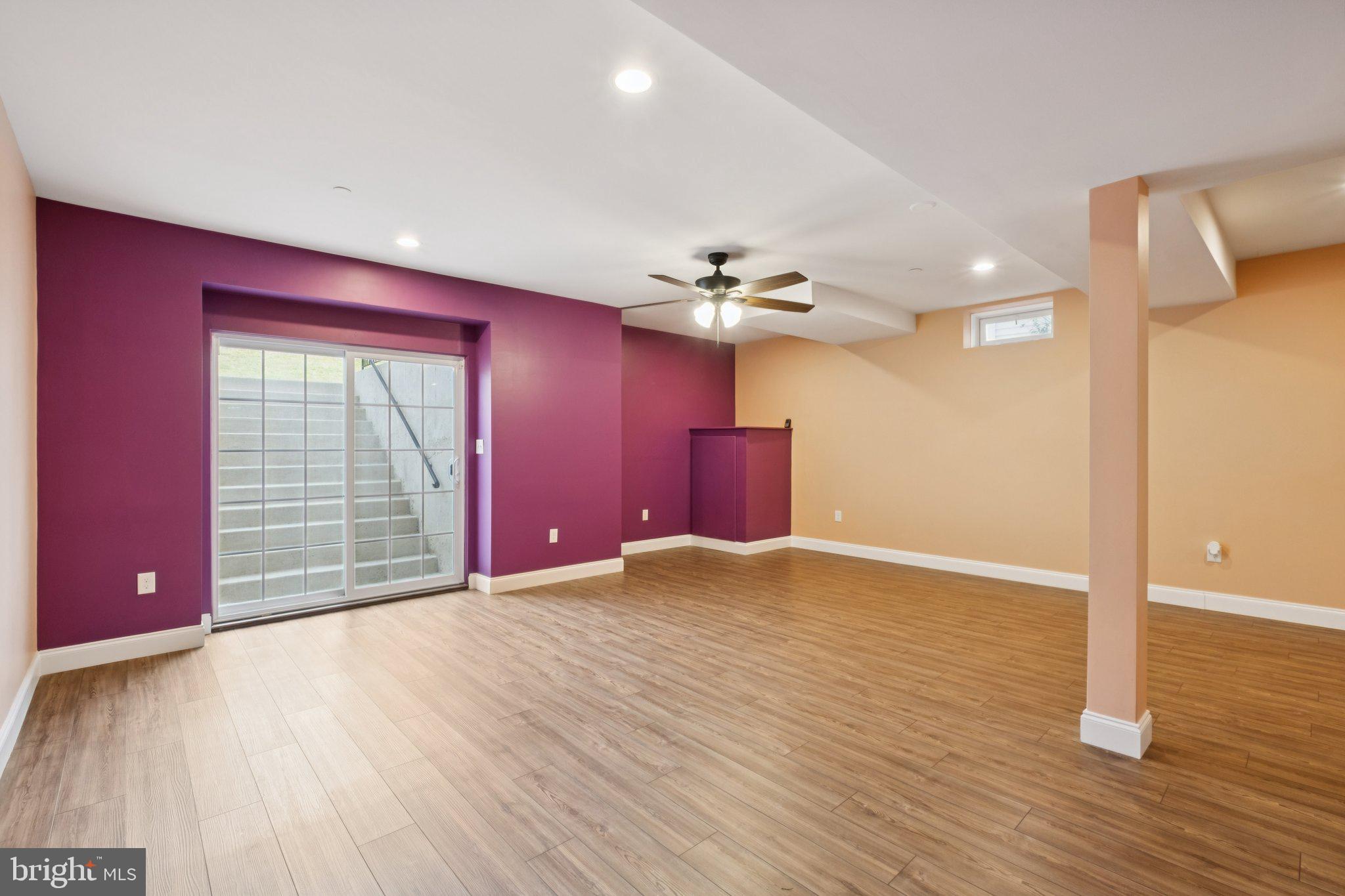 OAKS AT LAFAYETTE HILL - Residential