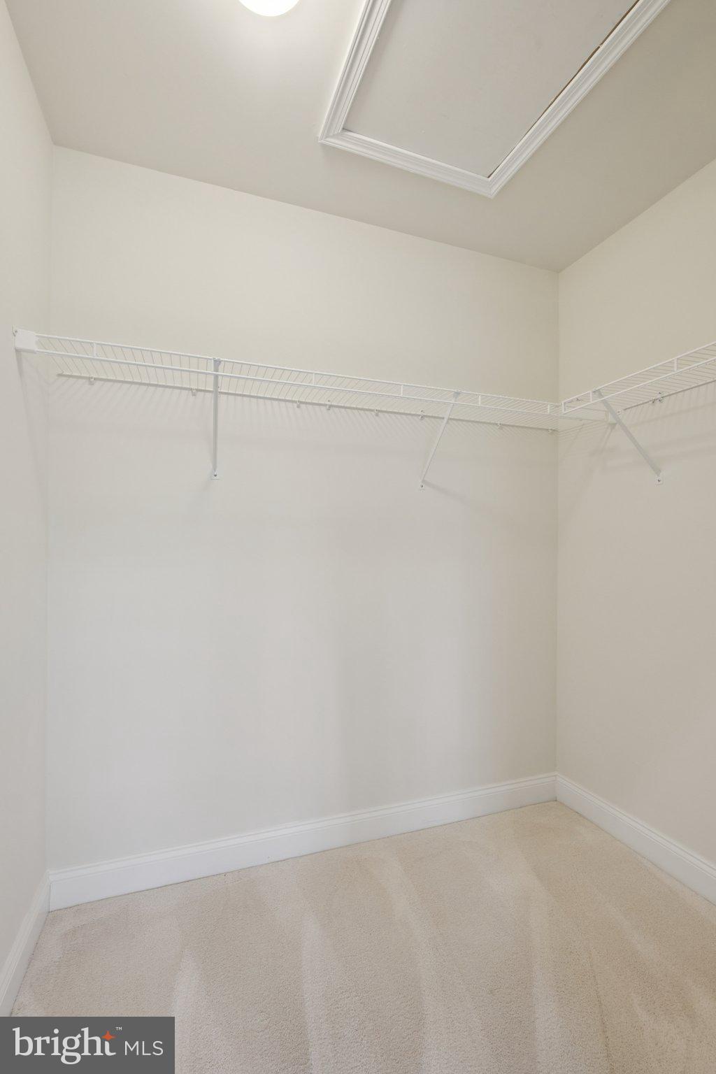 OAKS AT LAFAYETTE HILL - Residential