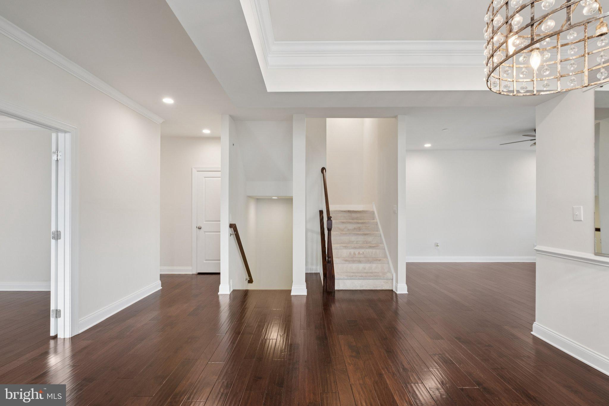 OAKS AT LAFAYETTE HILL - Residential