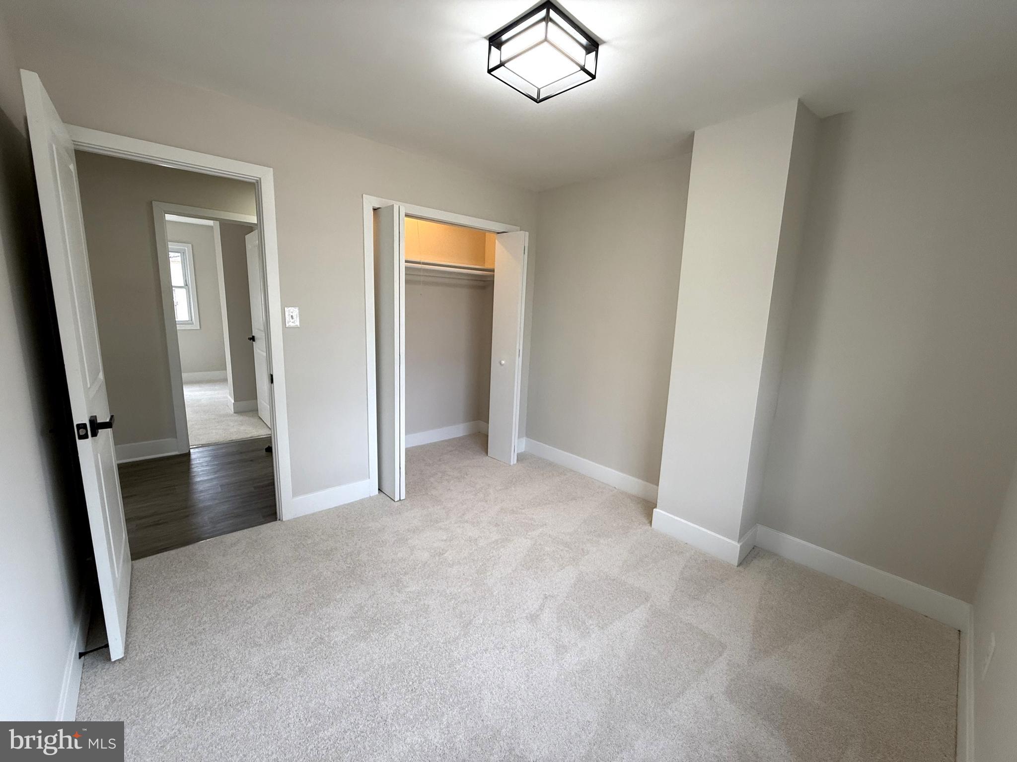 STONEYBROOKE - Residential