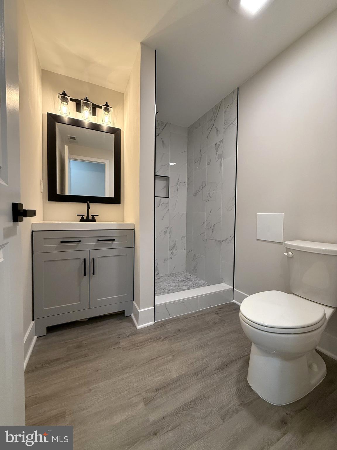 STONEYBROOKE - Residential