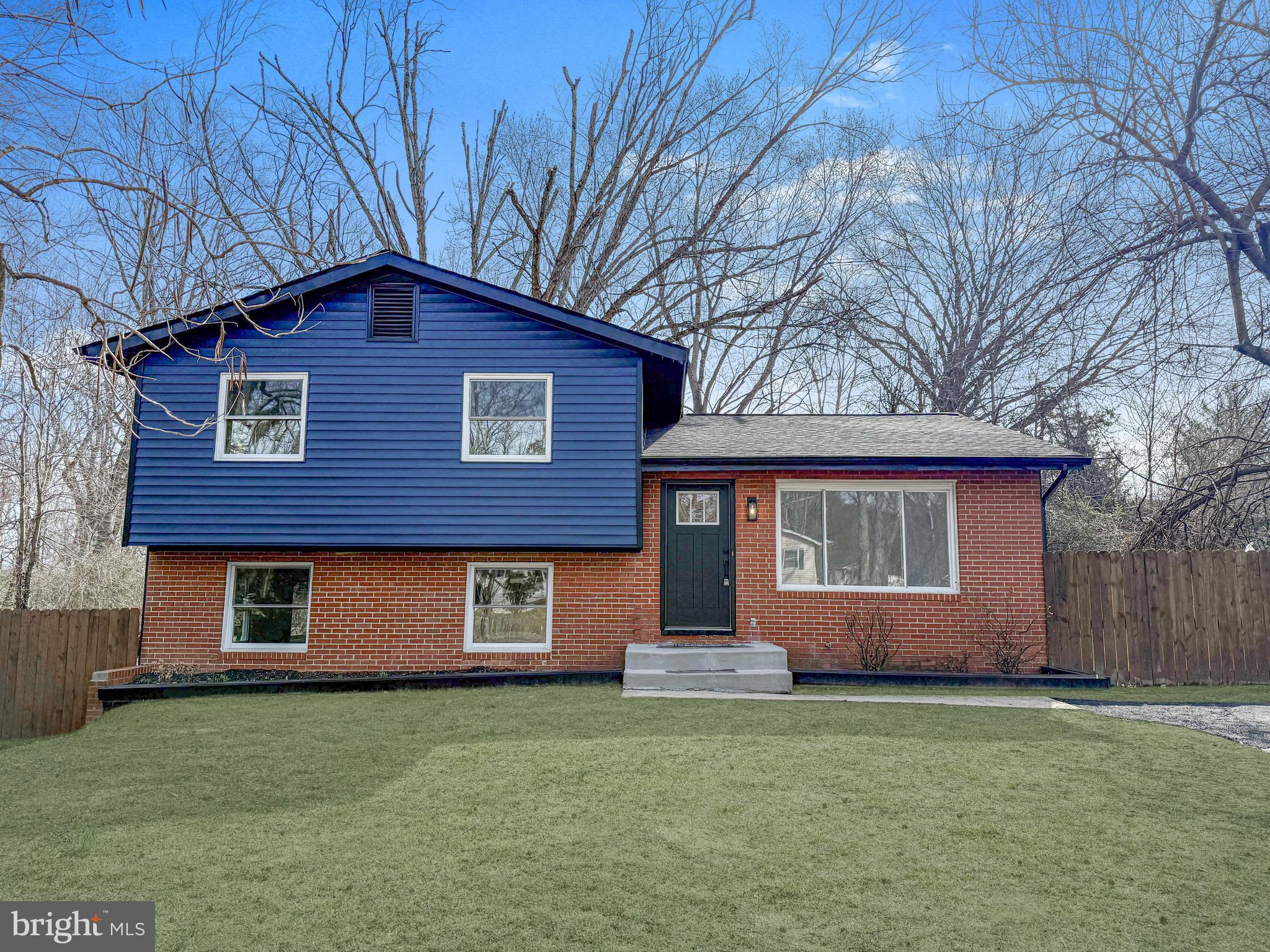 STONEYBROOKE - Residential