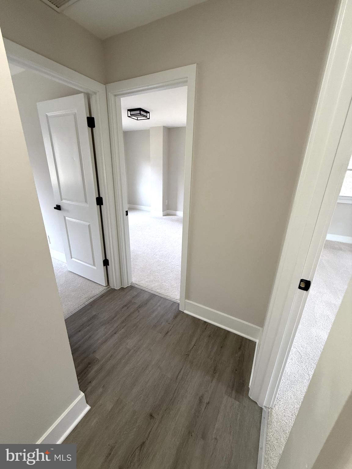 STONEYBROOKE - Residential