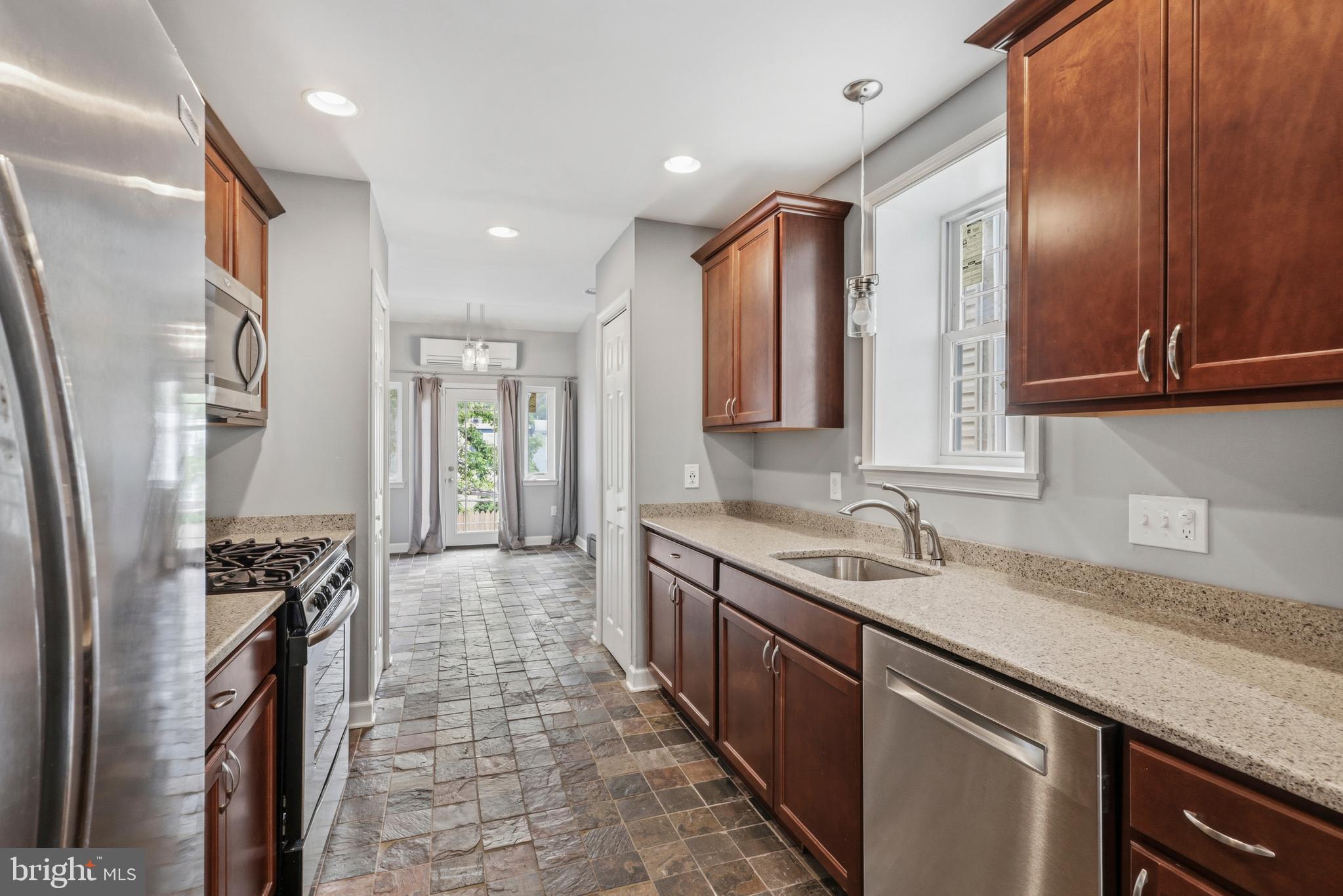 MANAYUNK - Residential