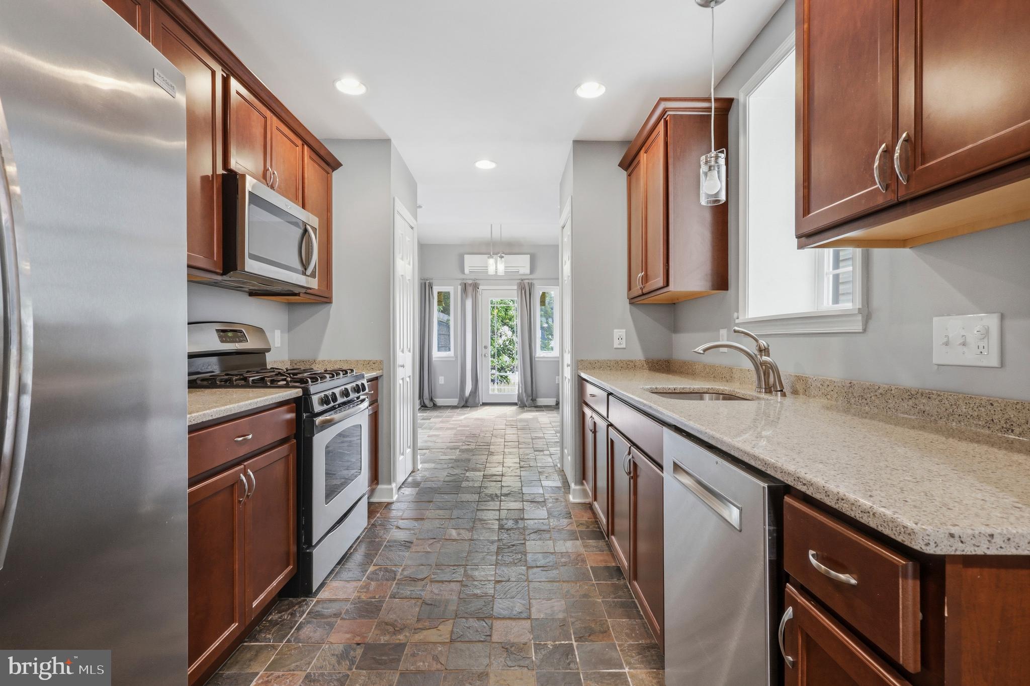 MANAYUNK - Residential