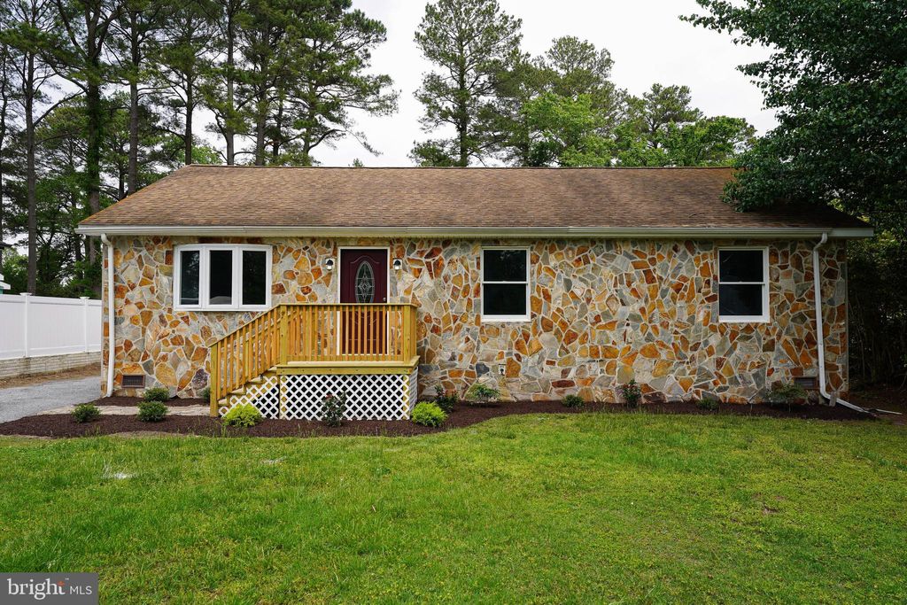 Photo of 28975 Aleine Avenue, HARBESON, DE 19951 (MLS # DESU2101462)