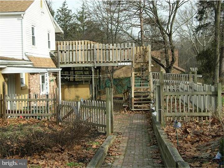 000 - Residential Lease