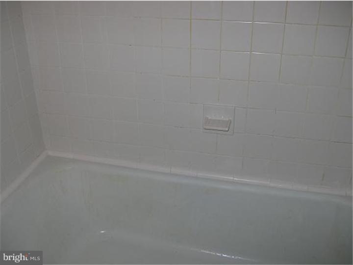 000 - Residential Lease