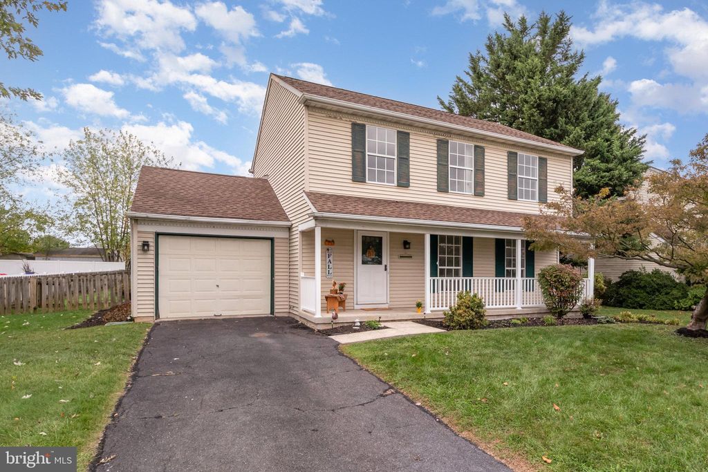 Photo of 42 Bayberry Dr, MECHANICSBURG, PA 17050 (MLS # PACB2047680)