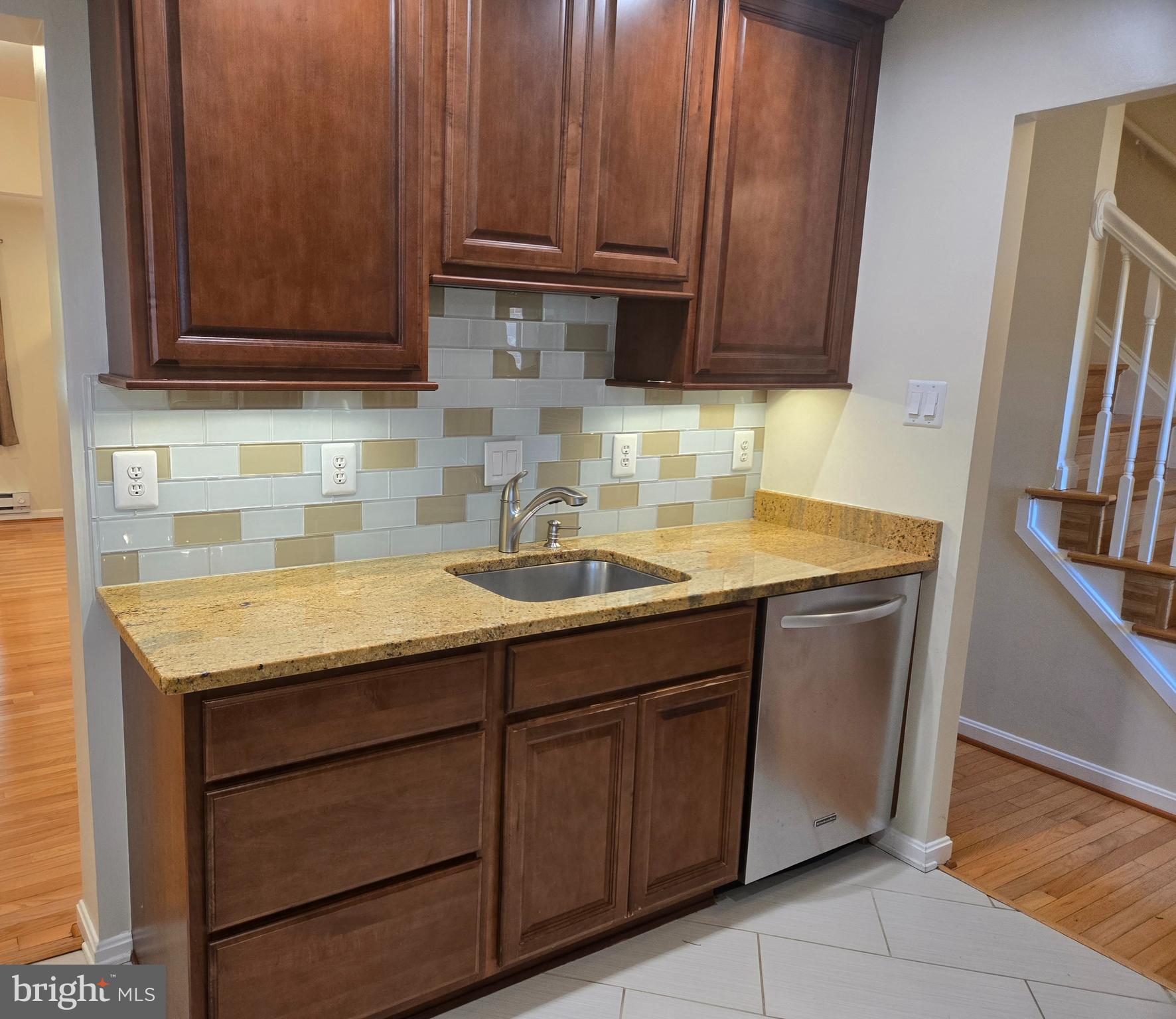 ROCK SPRING - Residential Lease