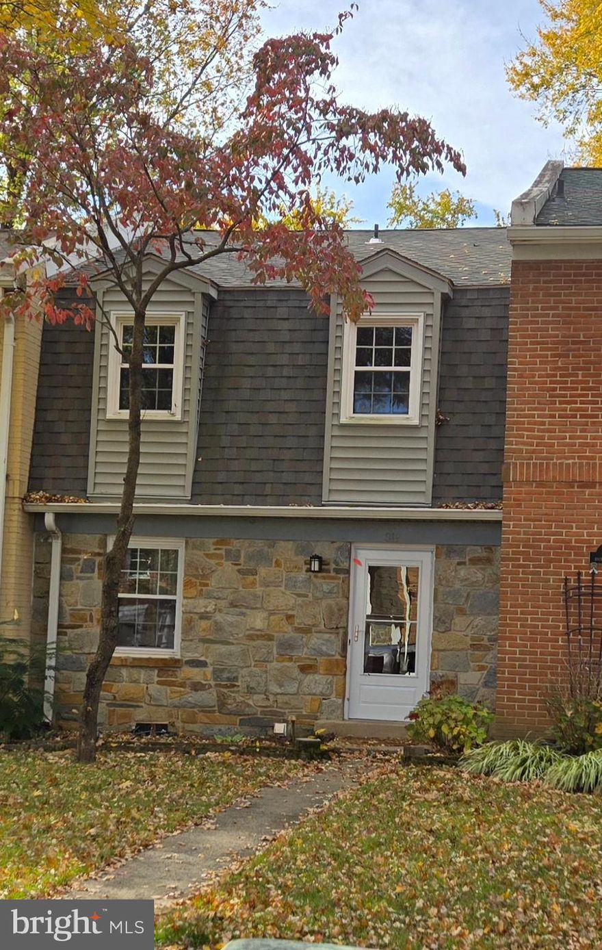 DO YOU LOVE A QUICK ACCESS TO DOWNTOWN LEESBURG? What are you waiting for?
This freshly painted townhome just off Dry Mill Road is in the heart of downtown.  It has a beautifully updated kitchen with stainless appliances, living room and dining room on the first floor. The hallway has a powder room, as well as a closet with washer/dryer. Upstairs has 3 bedrooms and a full bathroom complete with heated floors. The linen closet and the attic add to the great storage.  The rear fenced in yard has a covered patio and a large storage closet. Perfect for sitting outside and enjoying your favorite beverage. This place is such a perfect find!  Park your vehicle at home!  Short distance to shops, restaurants, coffee shops, retail stores, Town and County Buildings. as well as local physicians' offices and INOVA hospital. Close proximity to the W & OD trail for those who like biking, skating and walking the trail. In the surrounding areas, Loudoun County has numerous parks, trails, wineries and breweries. NO SMOKING/ NO PETS.
*Tenant responsible for renters' insurance, electric, water, cable, internet and lawn care.
*Owner has gutters cleaned 4x a year.

APPLY TODAY! https://apply.link/6zmHbfU
Application fee on rentspree  is $49.99.