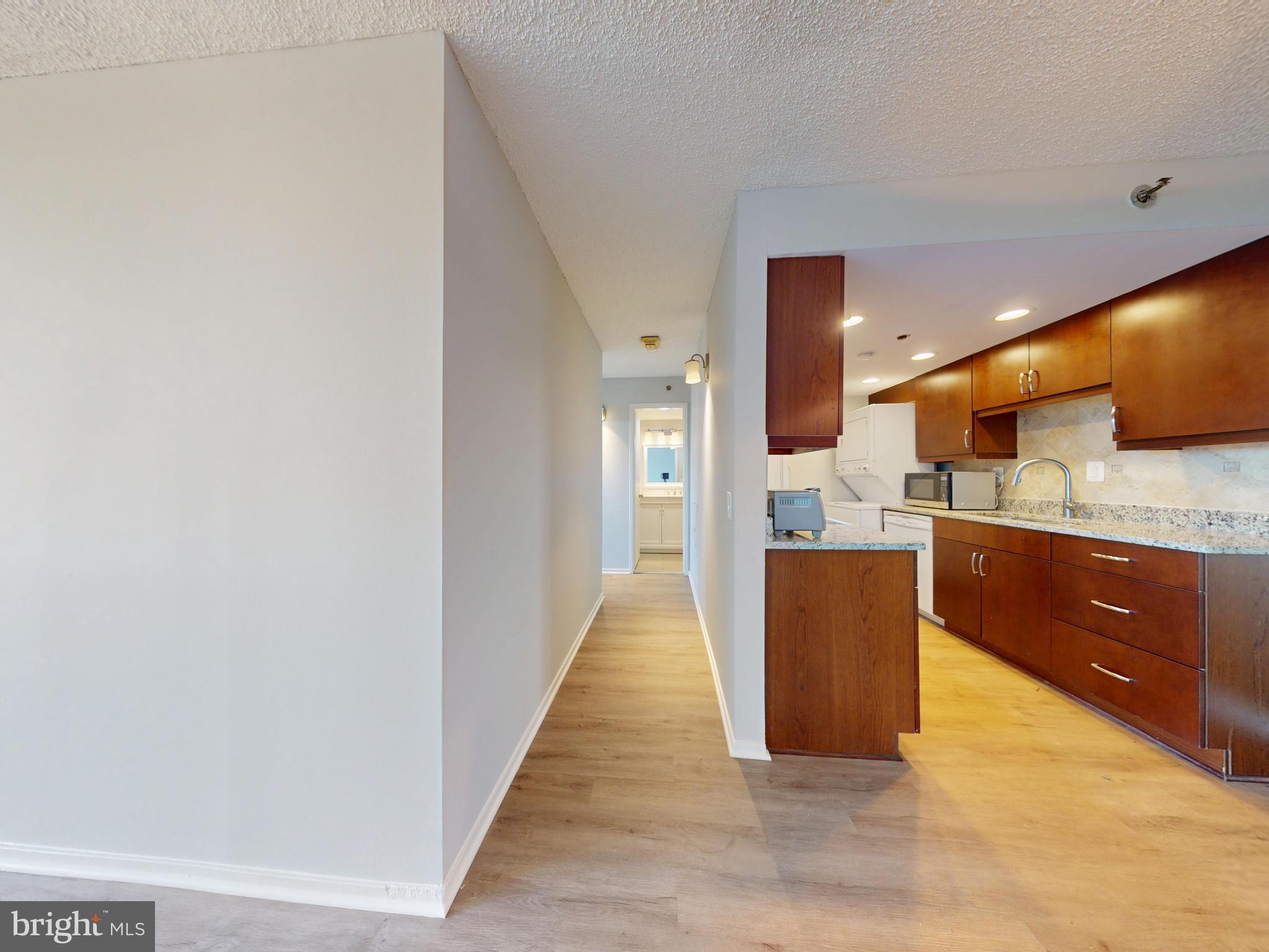 HIGHPOINTE - Residential Lease