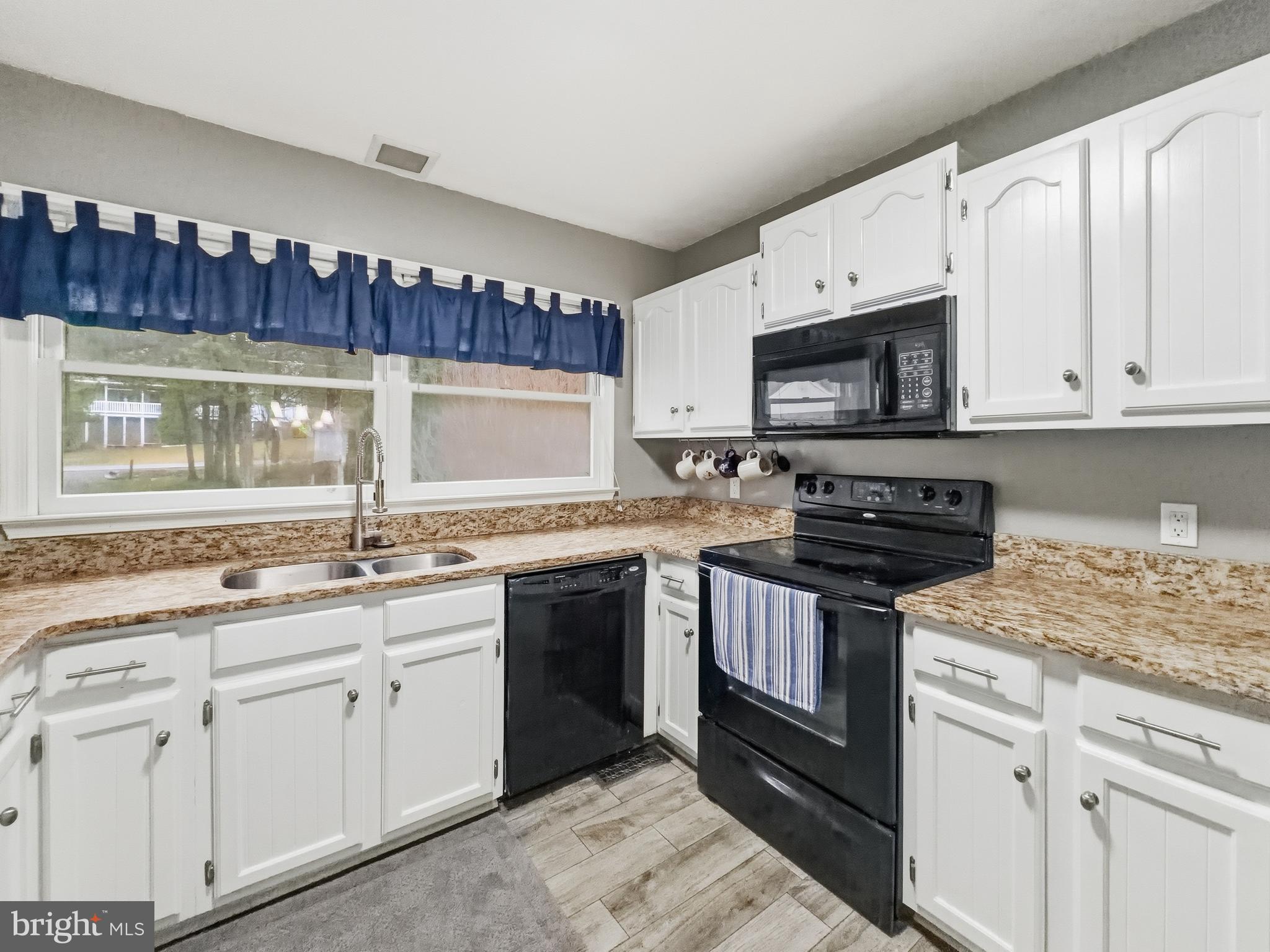 LAKE OF THE WOODS - Residential