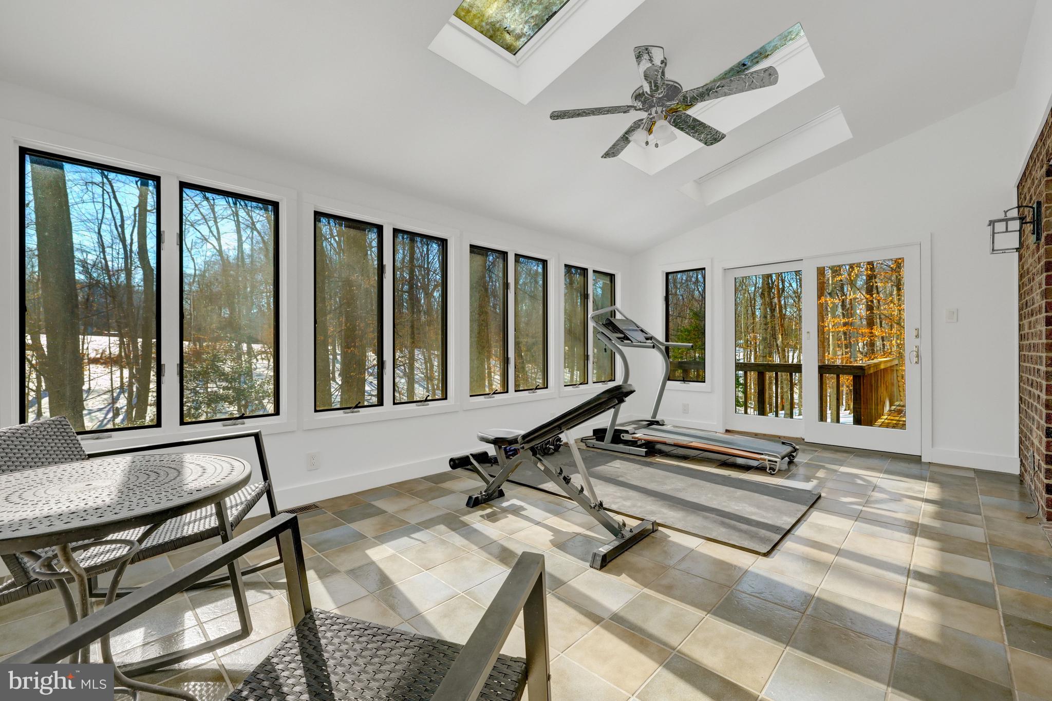 MERRYELLE ACRES - Residential