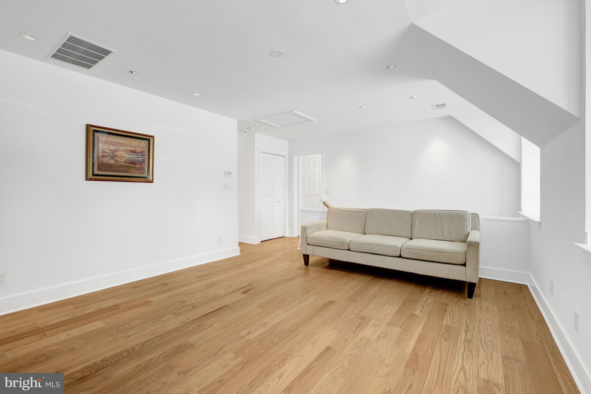 MERRYELLE ACRES - Residential