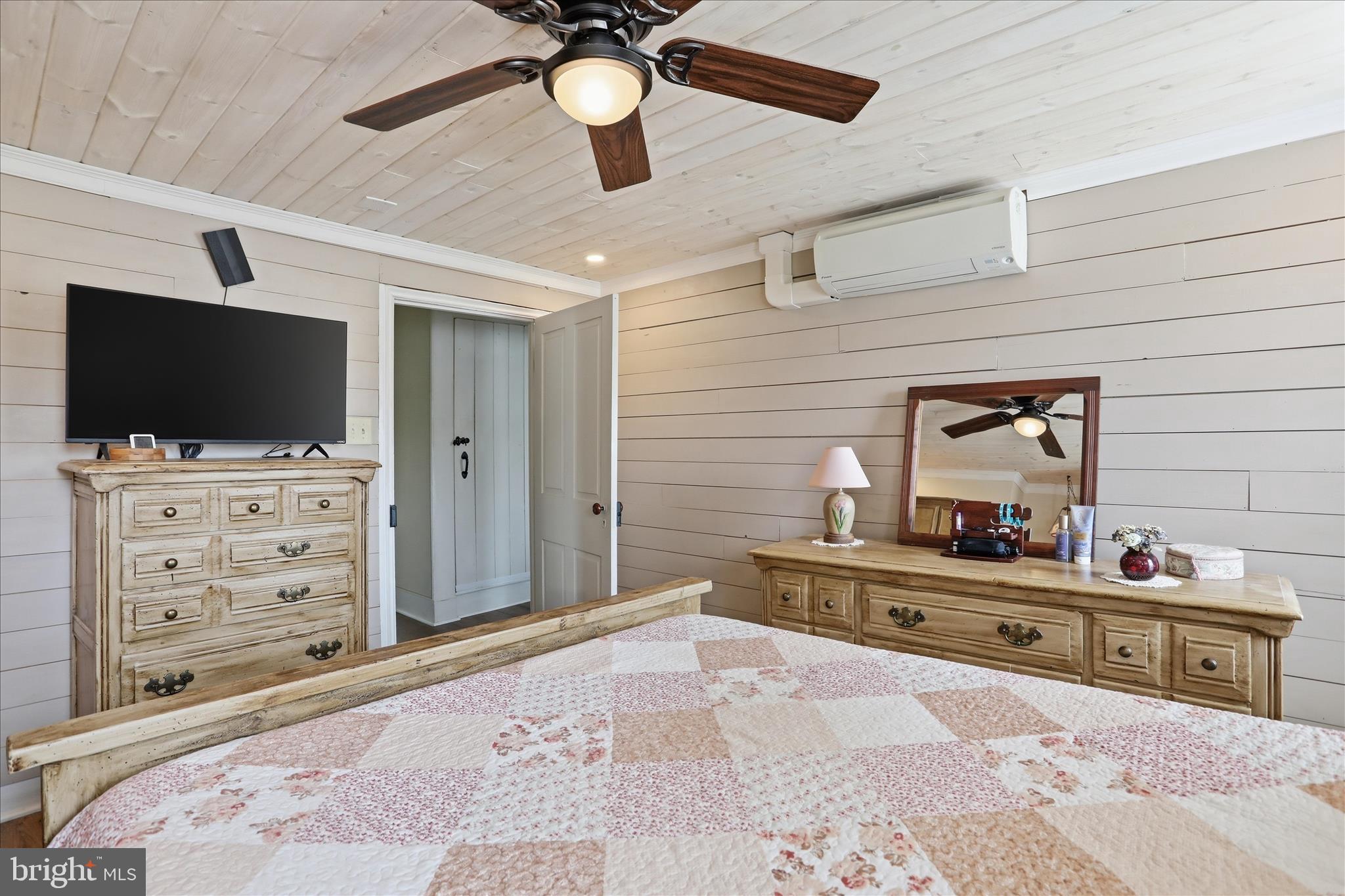 MONTGOMERY TWP - Residential