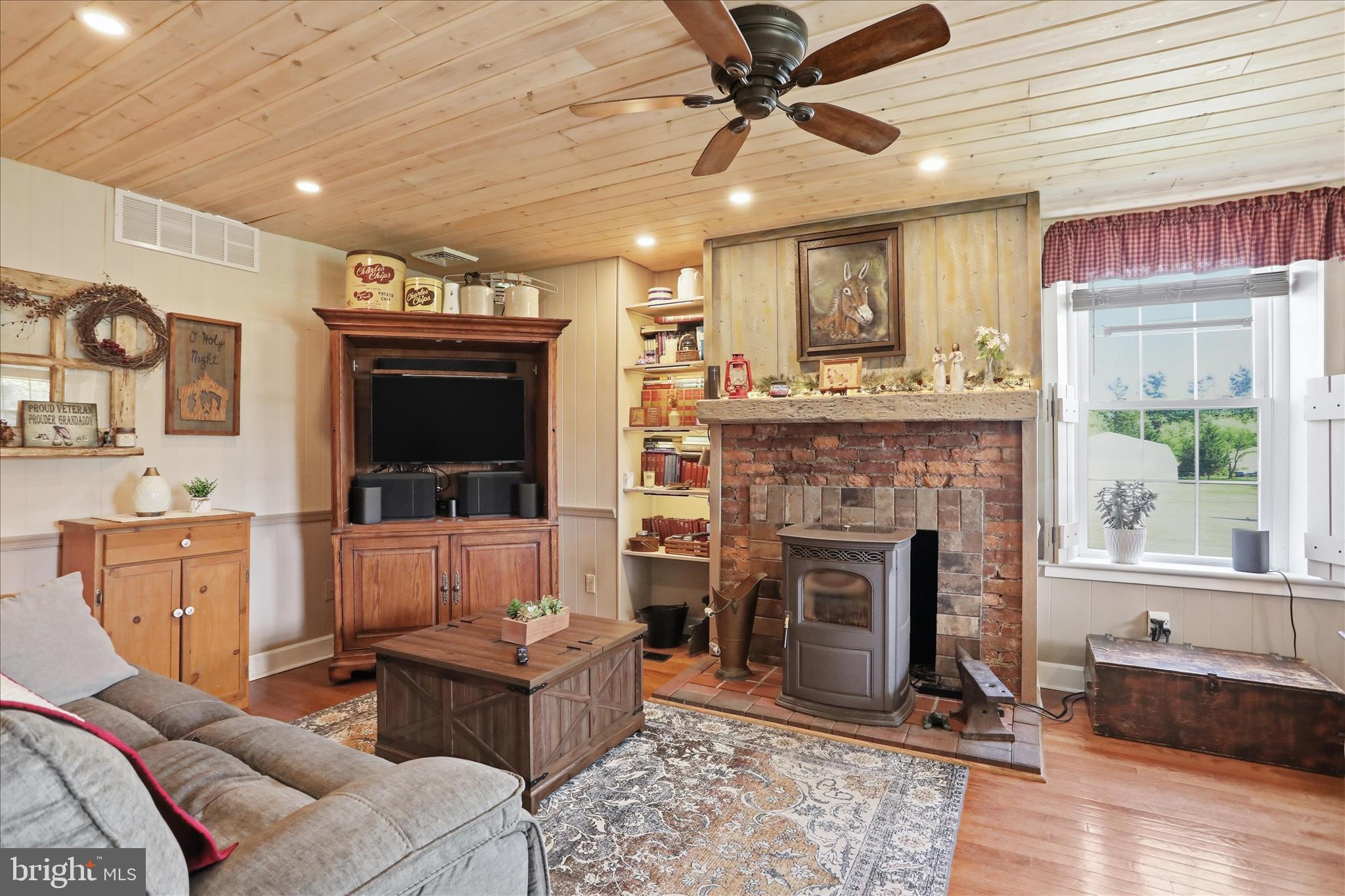 MONTGOMERY TWP - Residential