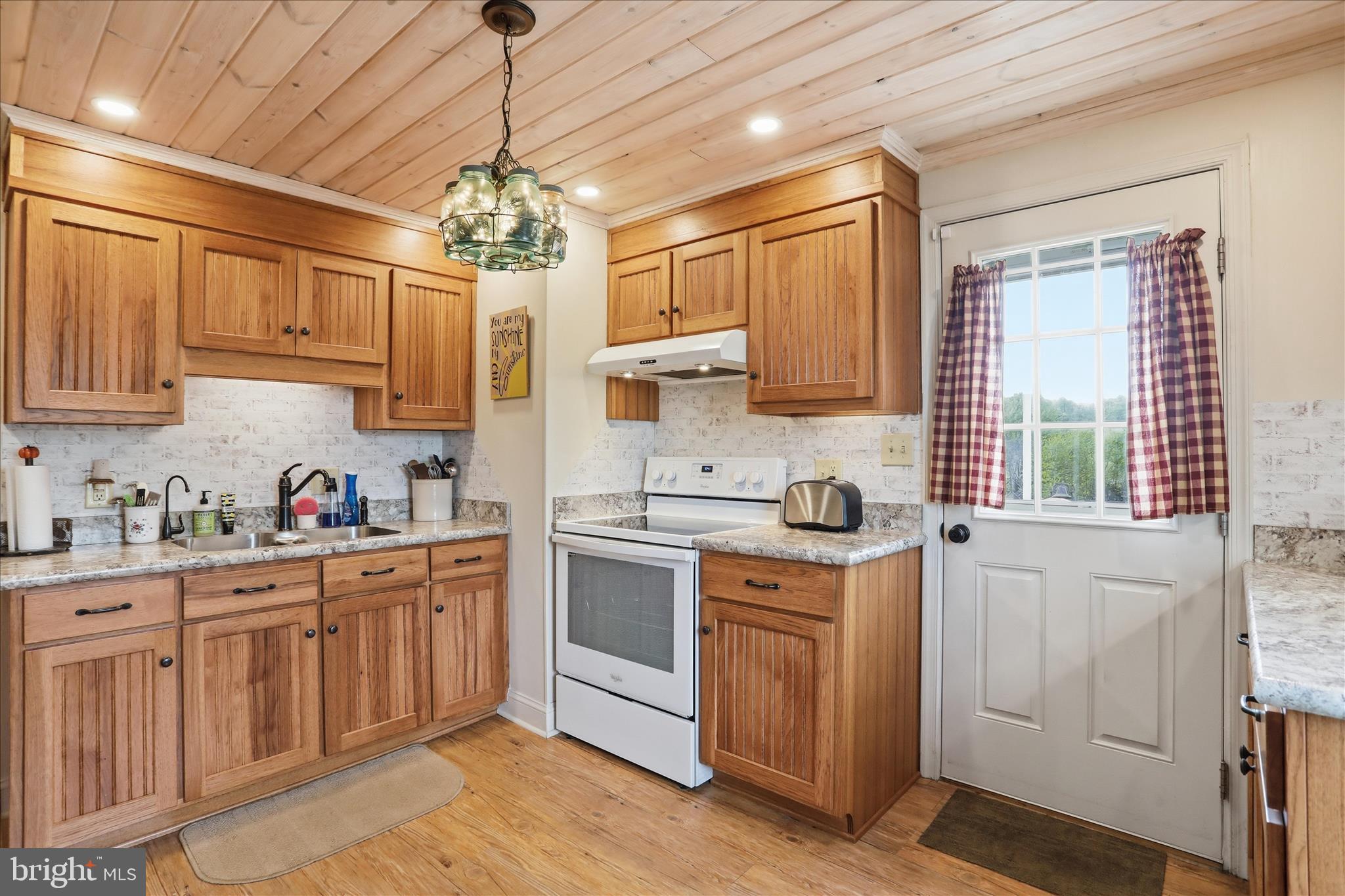 MONTGOMERY TWP - Residential