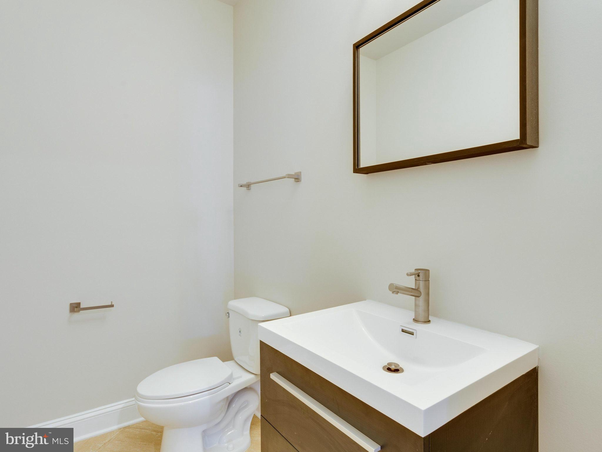 OAKTON - Residential