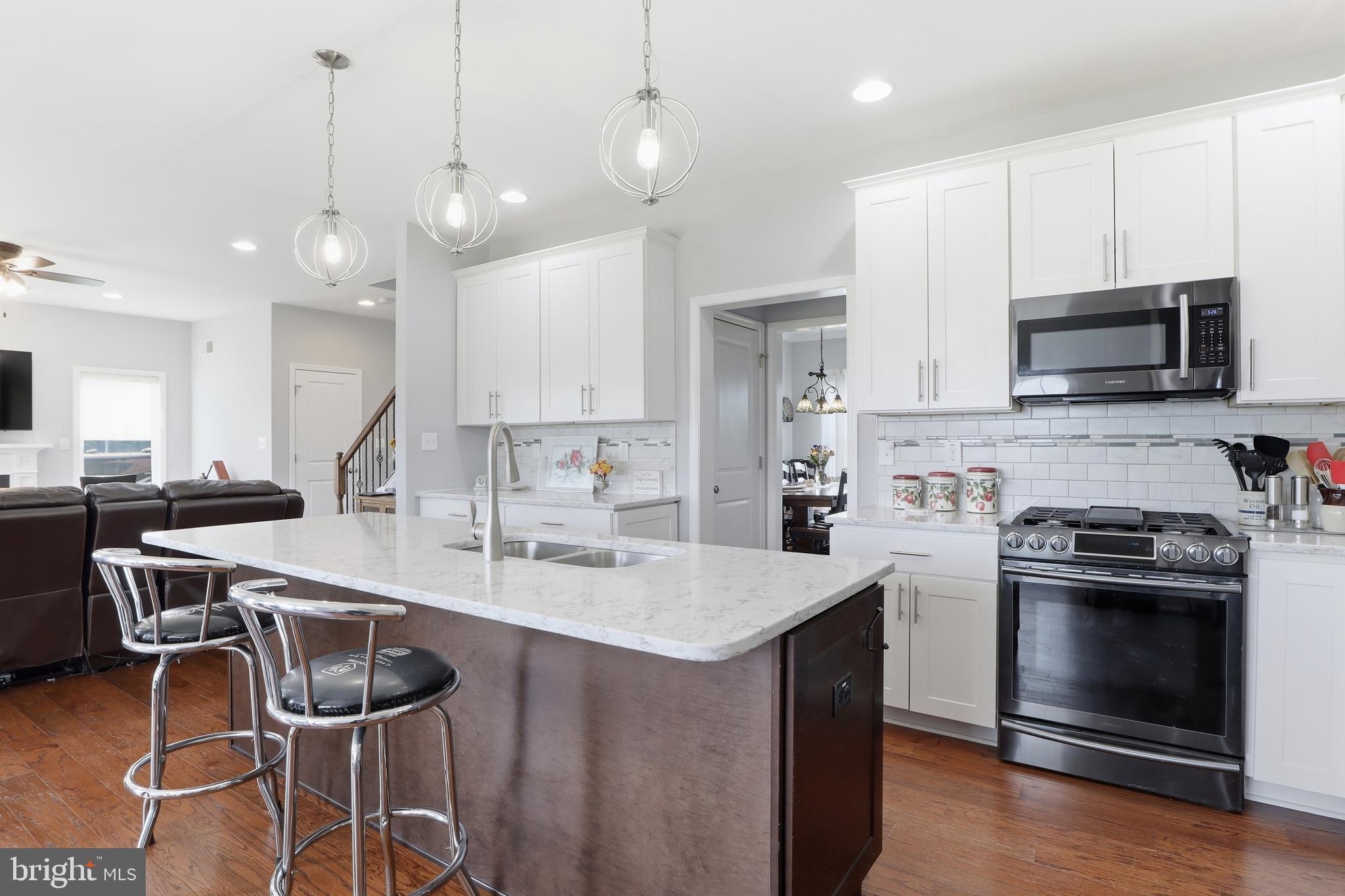 HICKORY RIDGE - Residential
