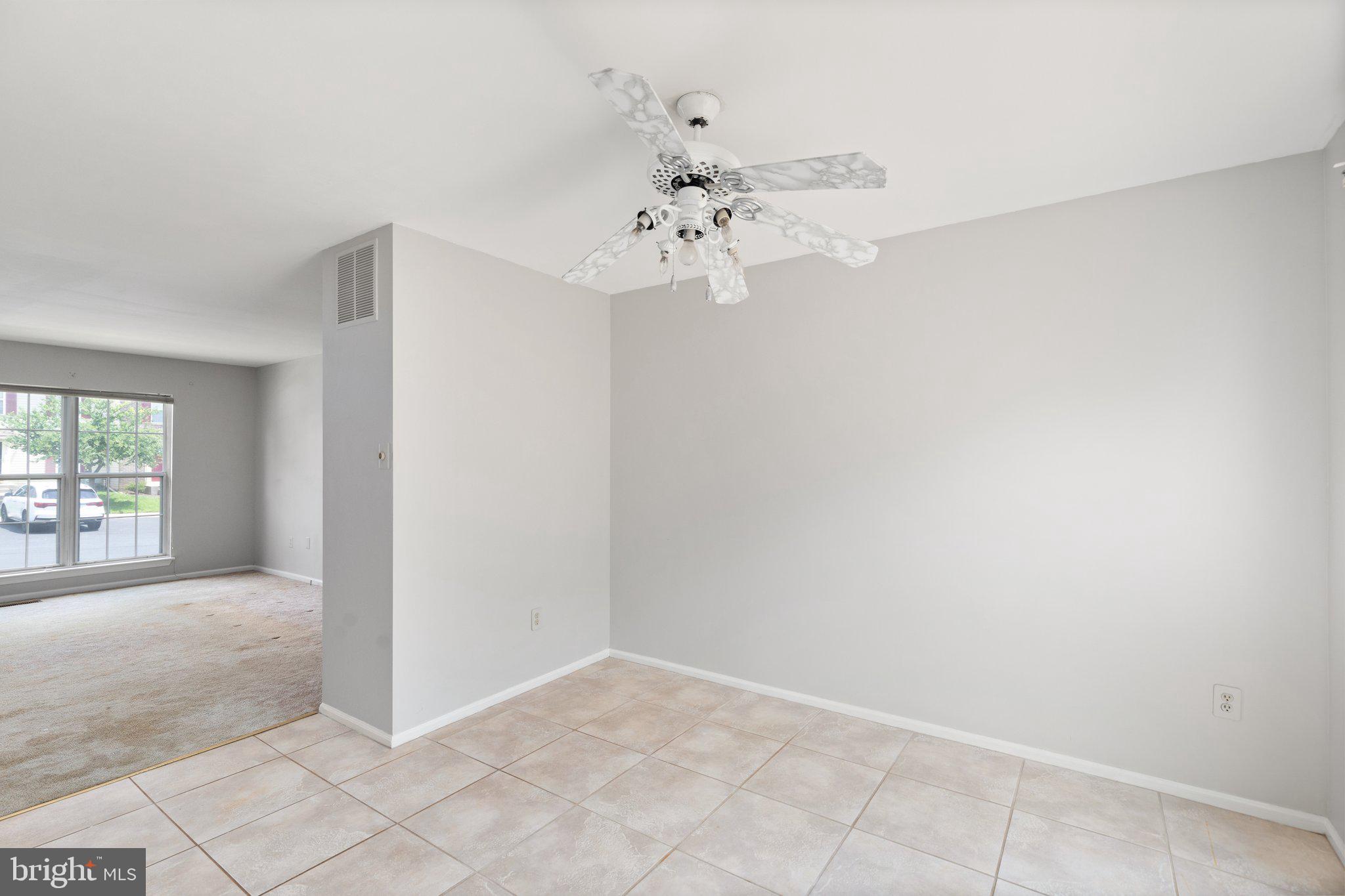 CONSTANT FRIENDSHIP - Residential