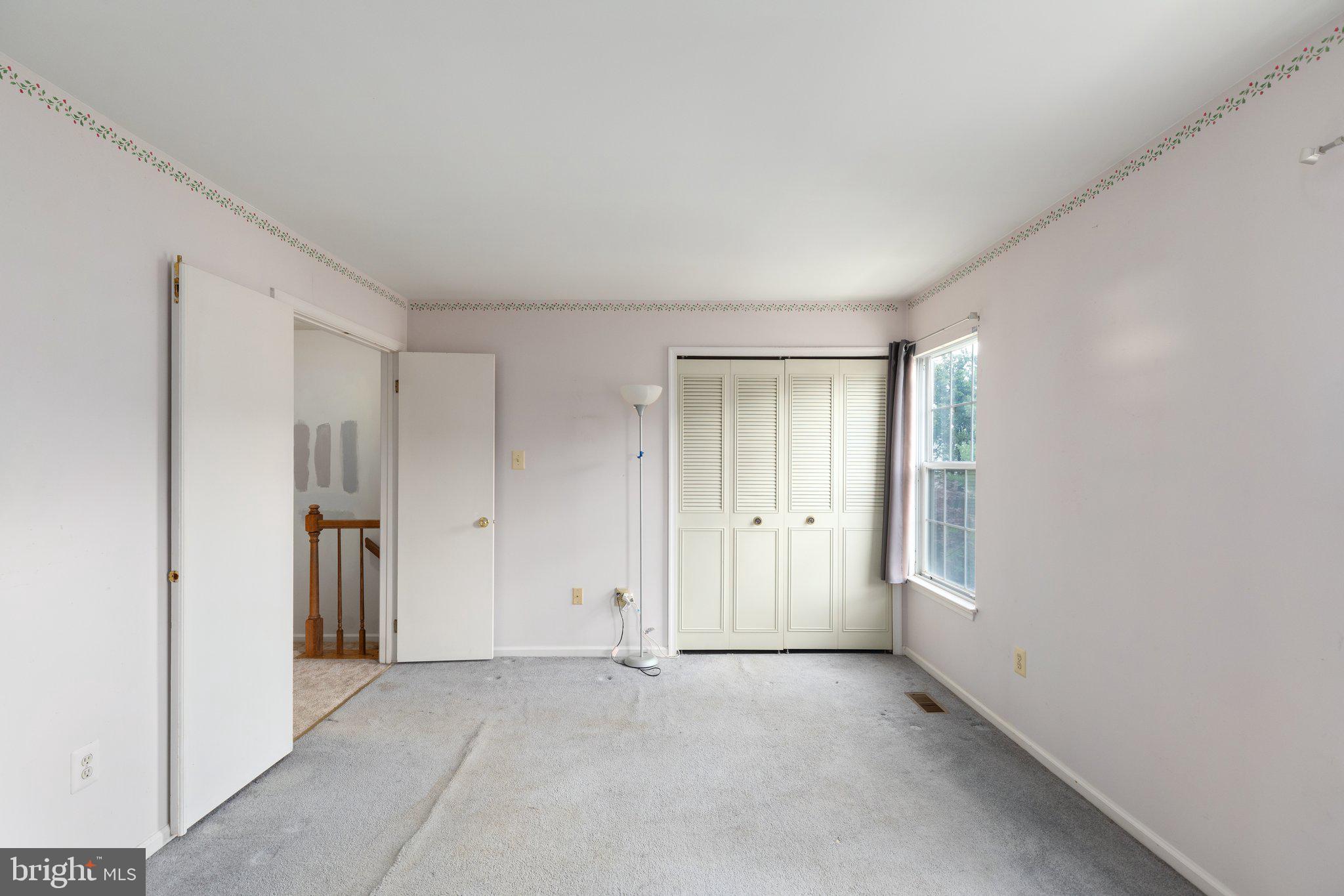 CONSTANT FRIENDSHIP - Residential