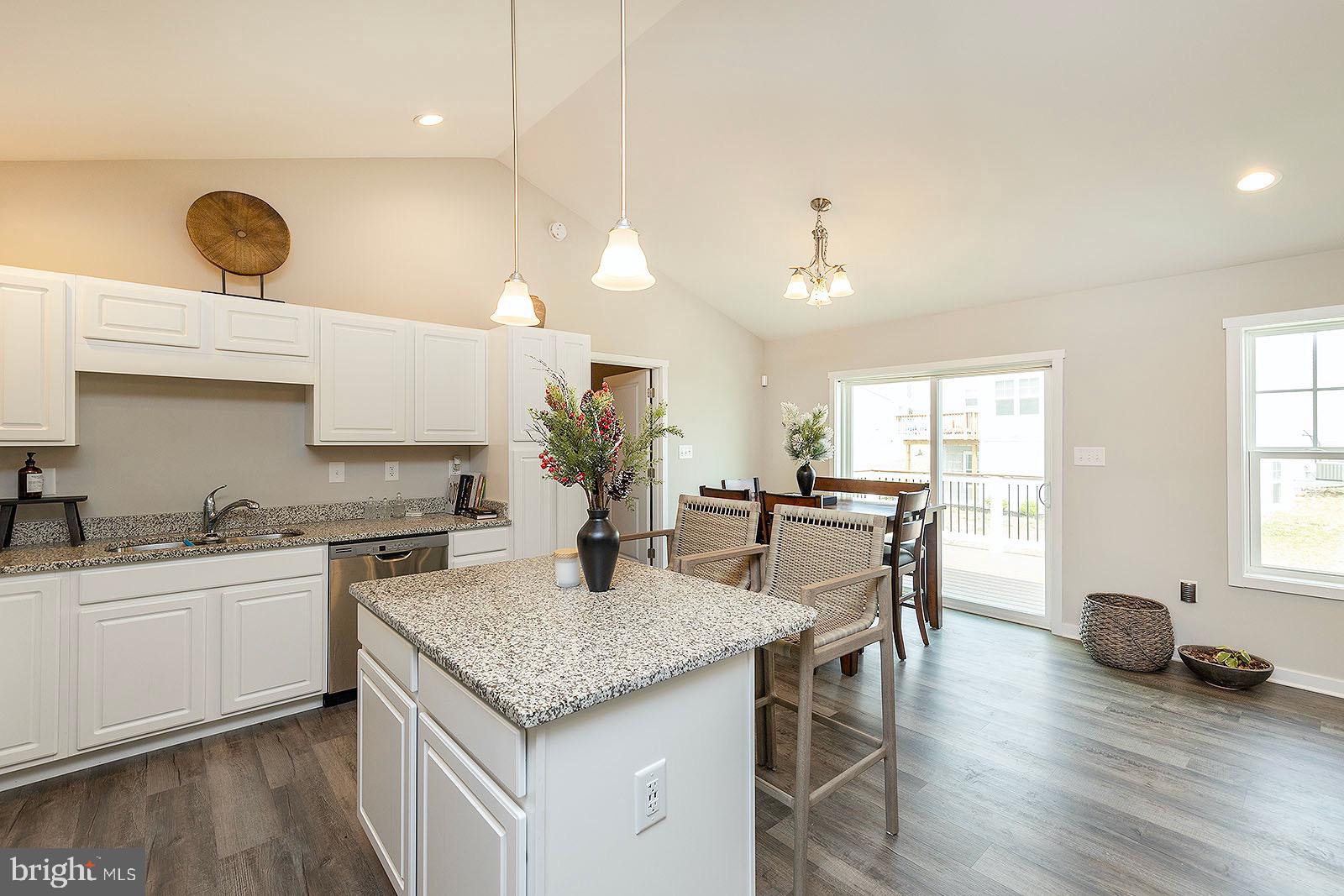 HERITAGE HILLS - Residential