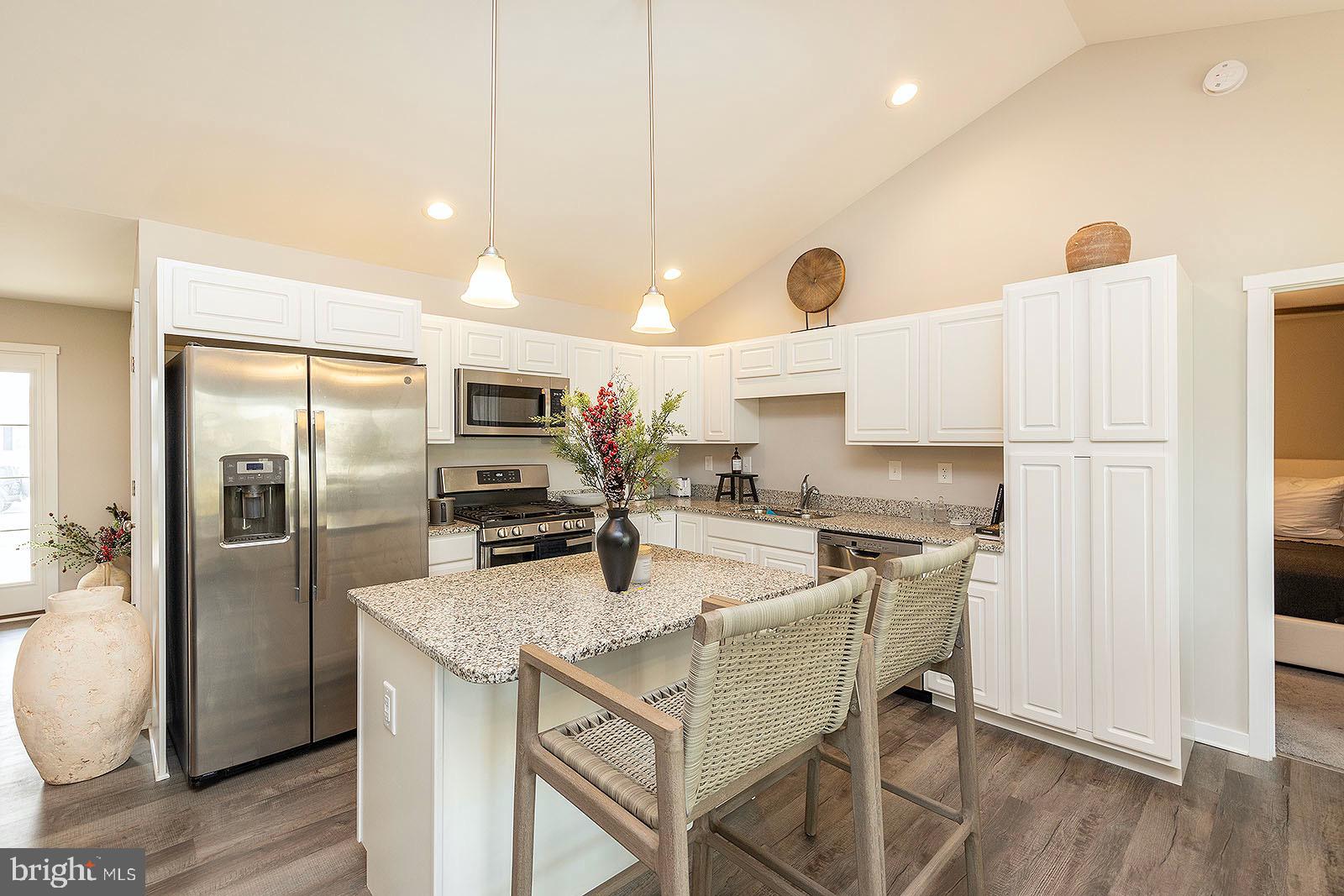 HERITAGE HILLS - Residential